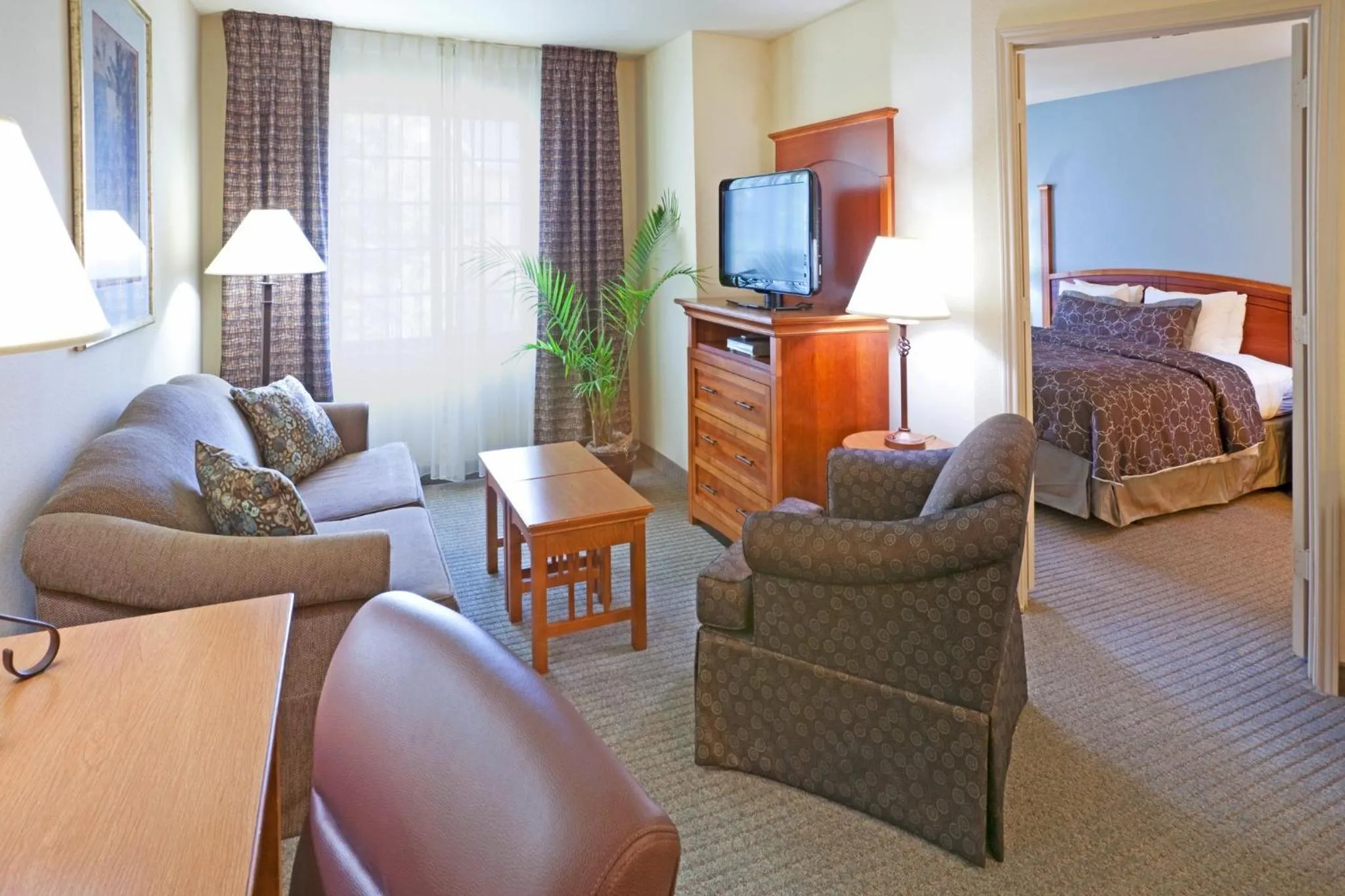 Photo of the whole room, Bed in Staybridge Suites Irving Las Colinas by IHG
