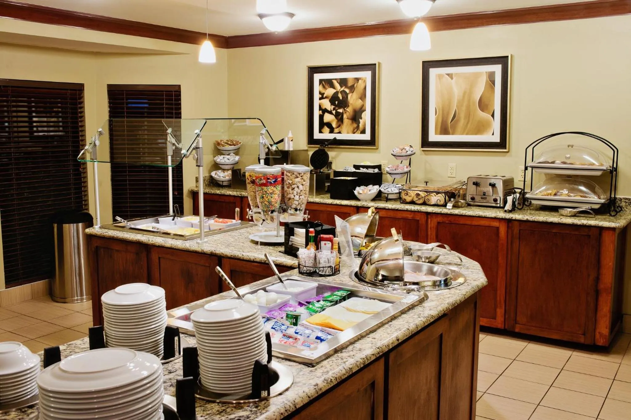 Breakfast in Staybridge Suites Irving Las Colinas by IHG