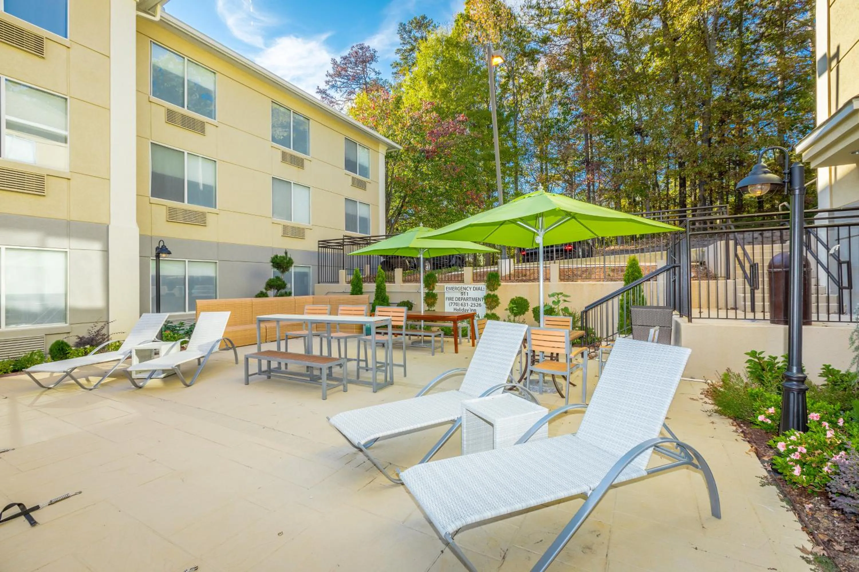 Swimming pool in Holiday Inn Hotel and Suites Peachtree City by IHG