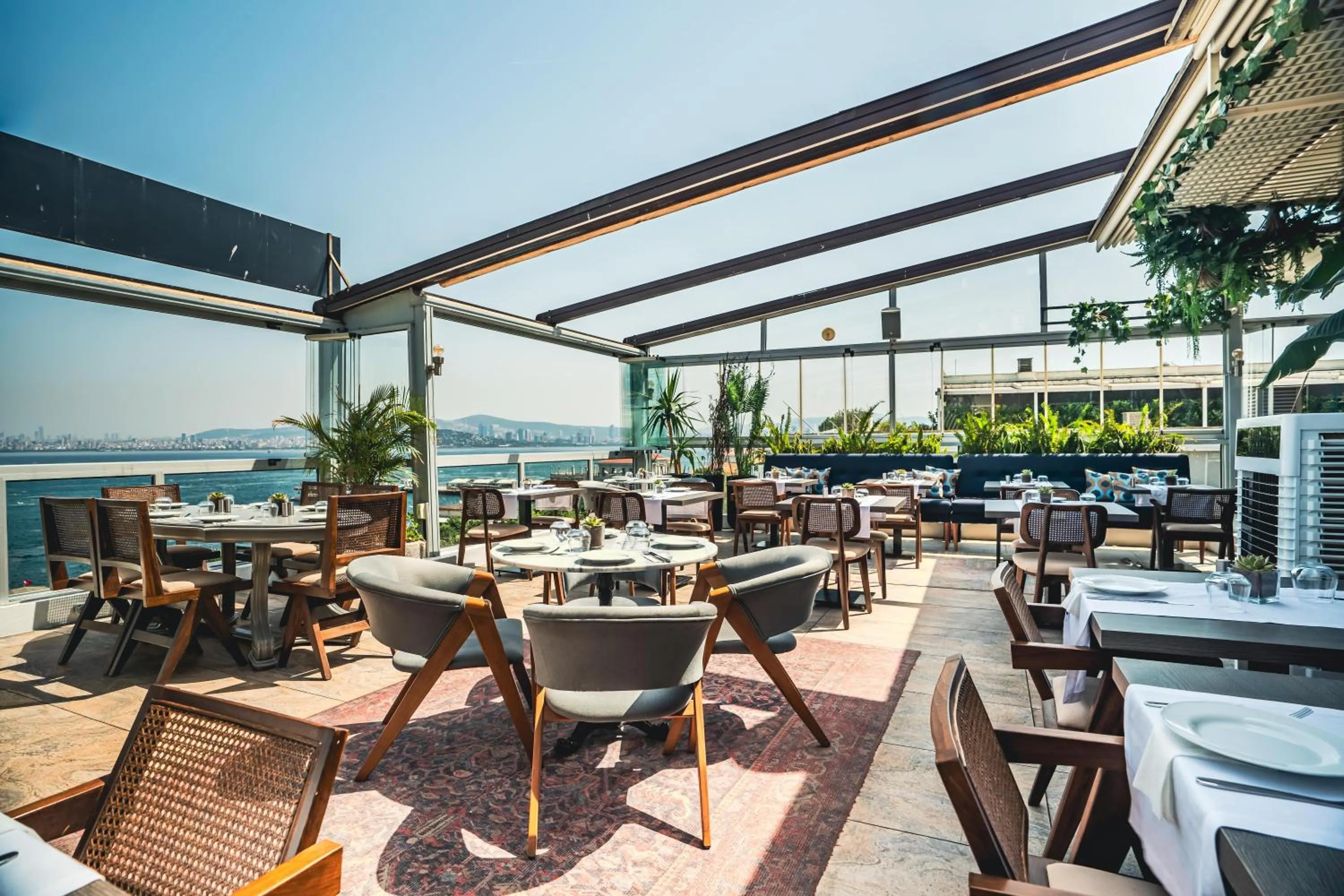 Restaurant/places to eat in Tiara Buyukada