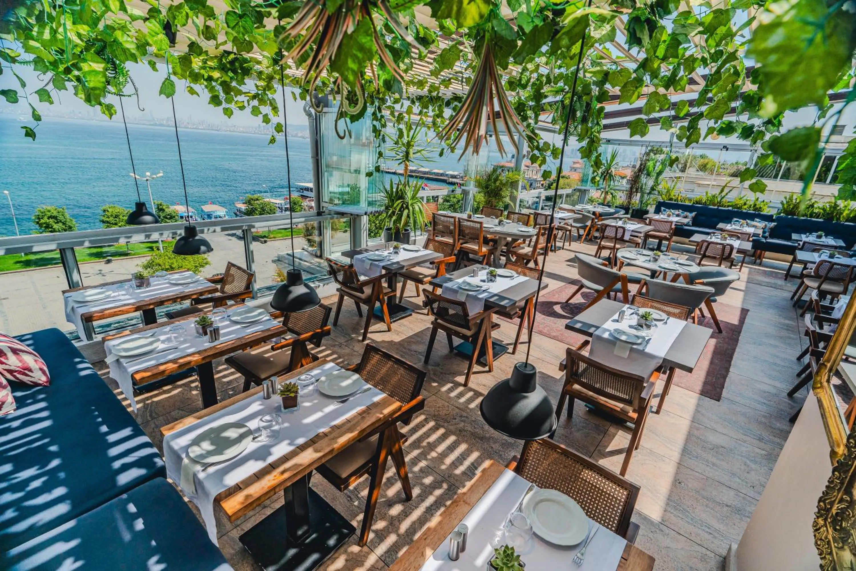 Restaurant/places to eat in Tiara Buyukada