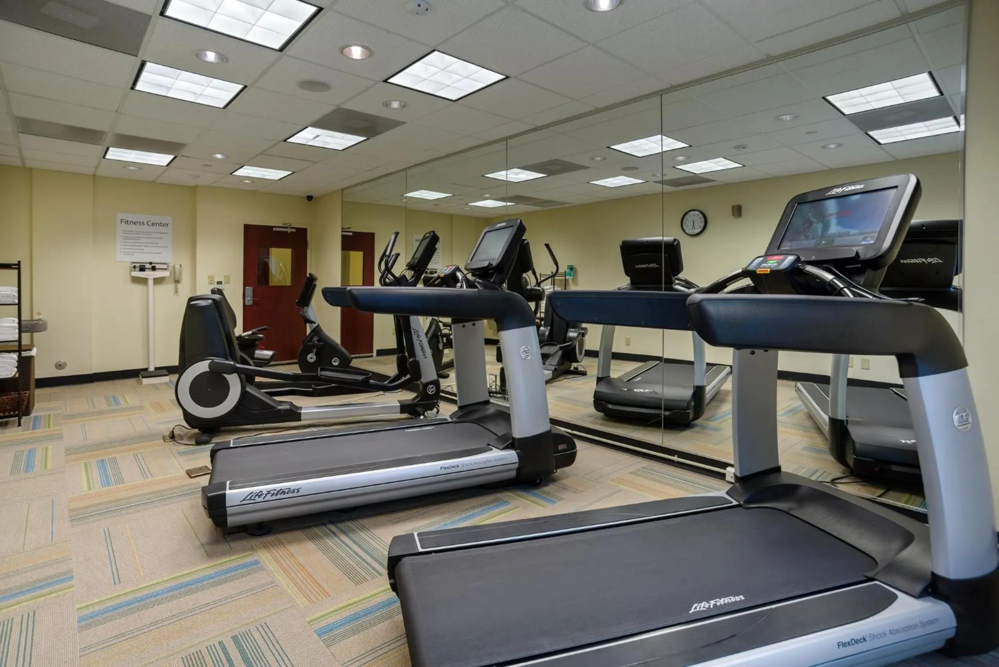 Fitness centre/facilities in Holiday Inn Express Hotel & Suites Savannah Midtown by IHG