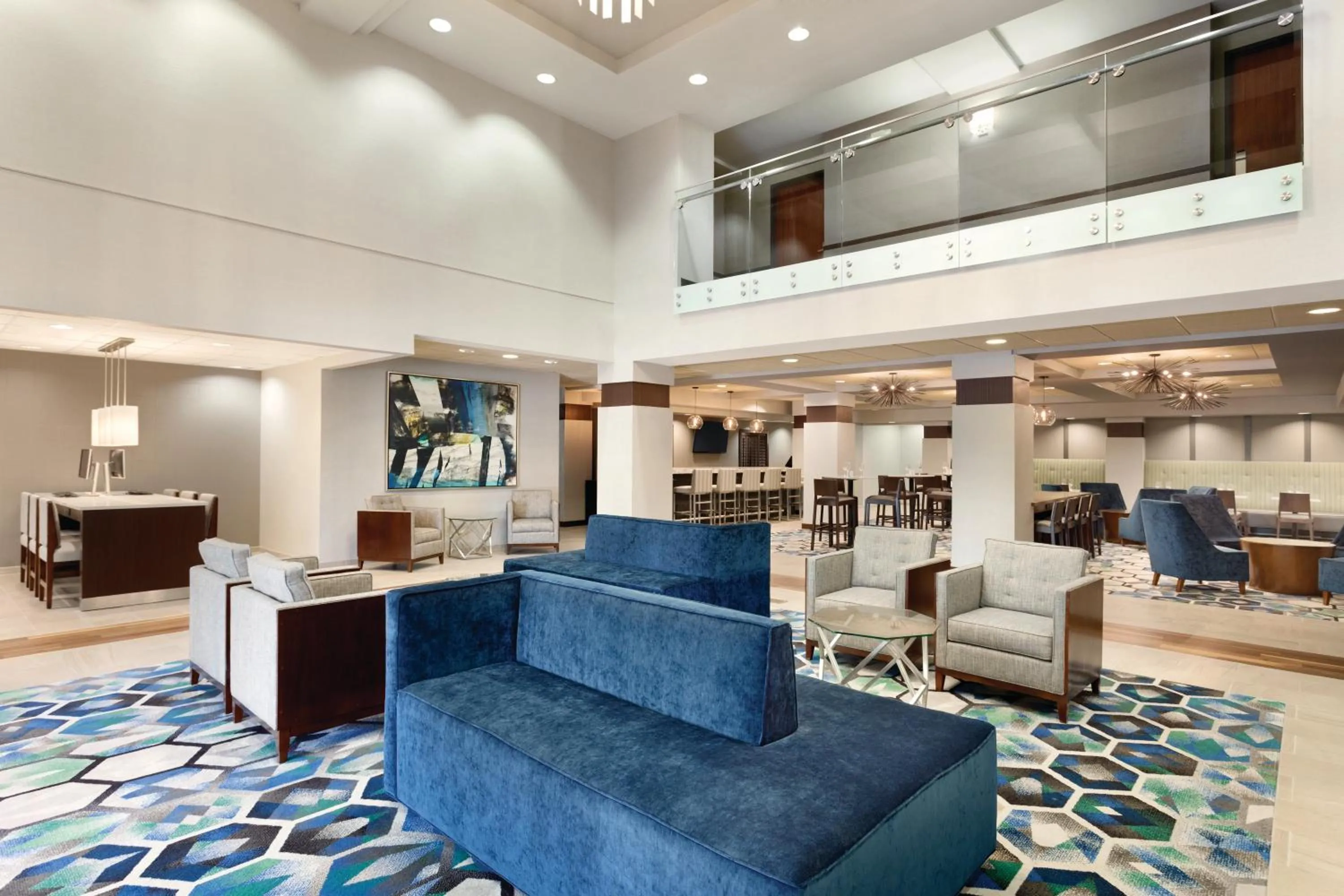 Restaurant/places to eat in Pace Hotel Addison