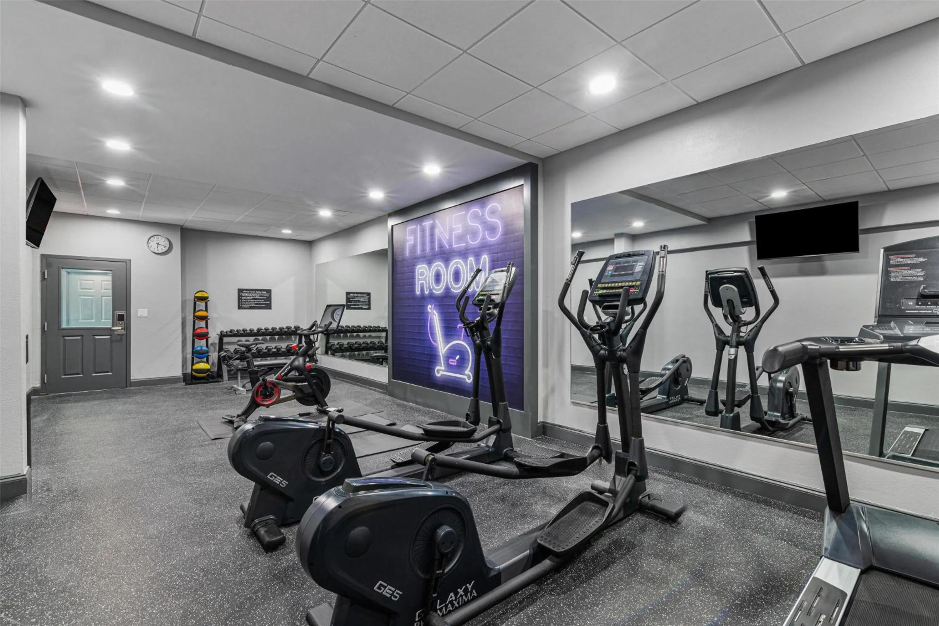 Fitness centre/facilities in Best Western Plus Savannah Gateway