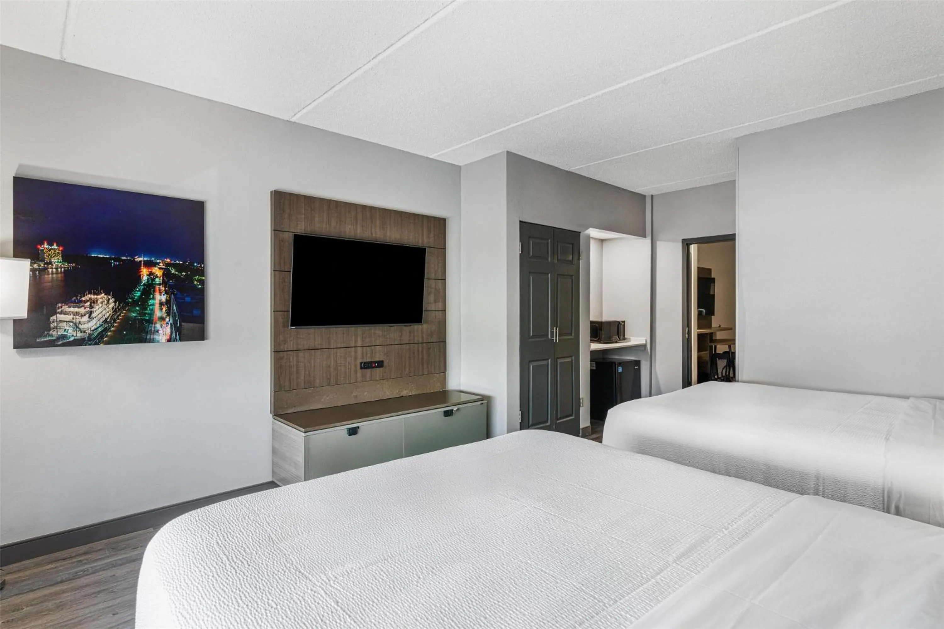 Bedroom, Bed in Best Western Plus Savannah Gateway