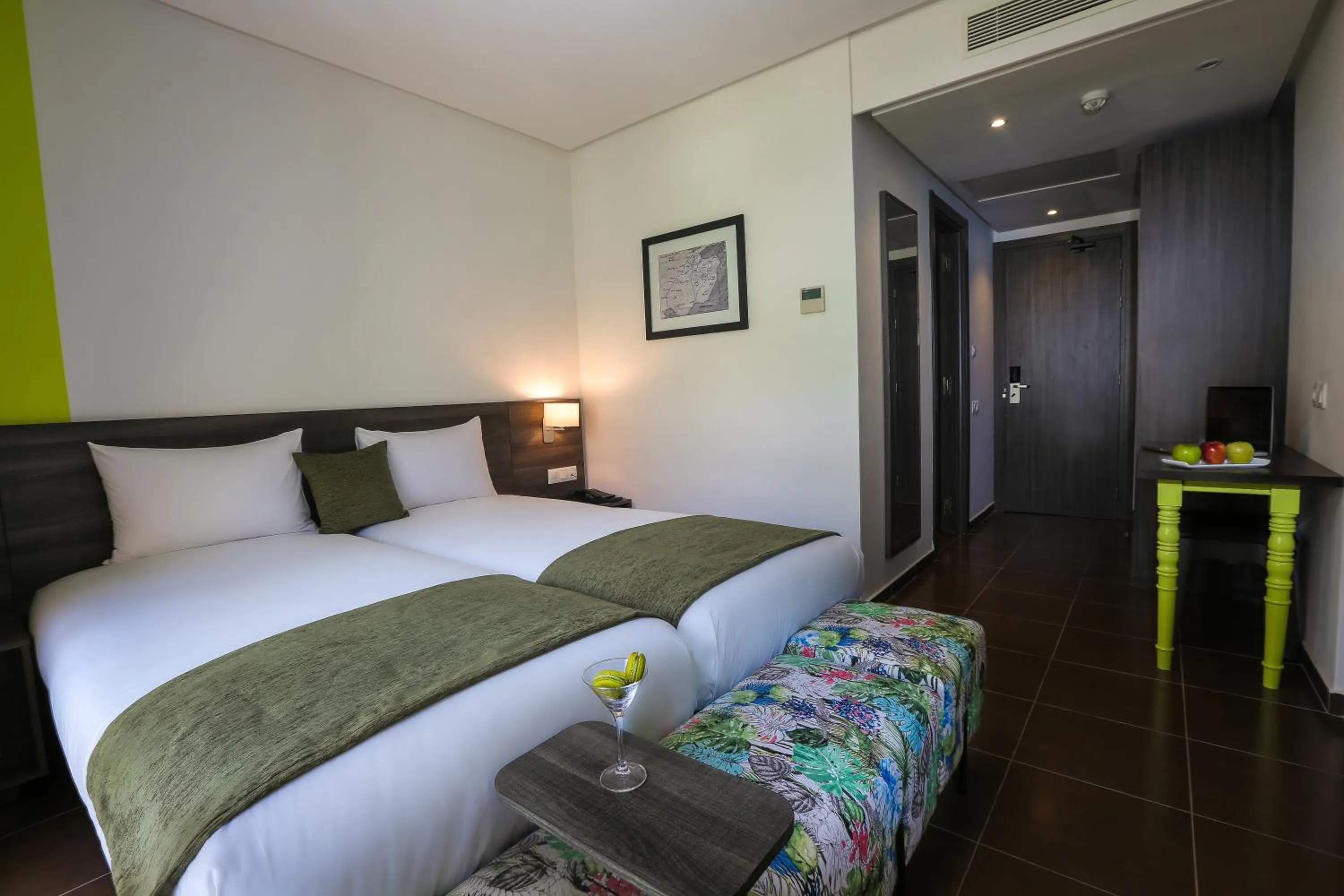 Photo of the whole room, Bed in Wazo Hotel