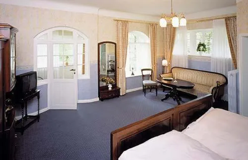 Photo of the whole room, Bed in Hotel Buchenhof