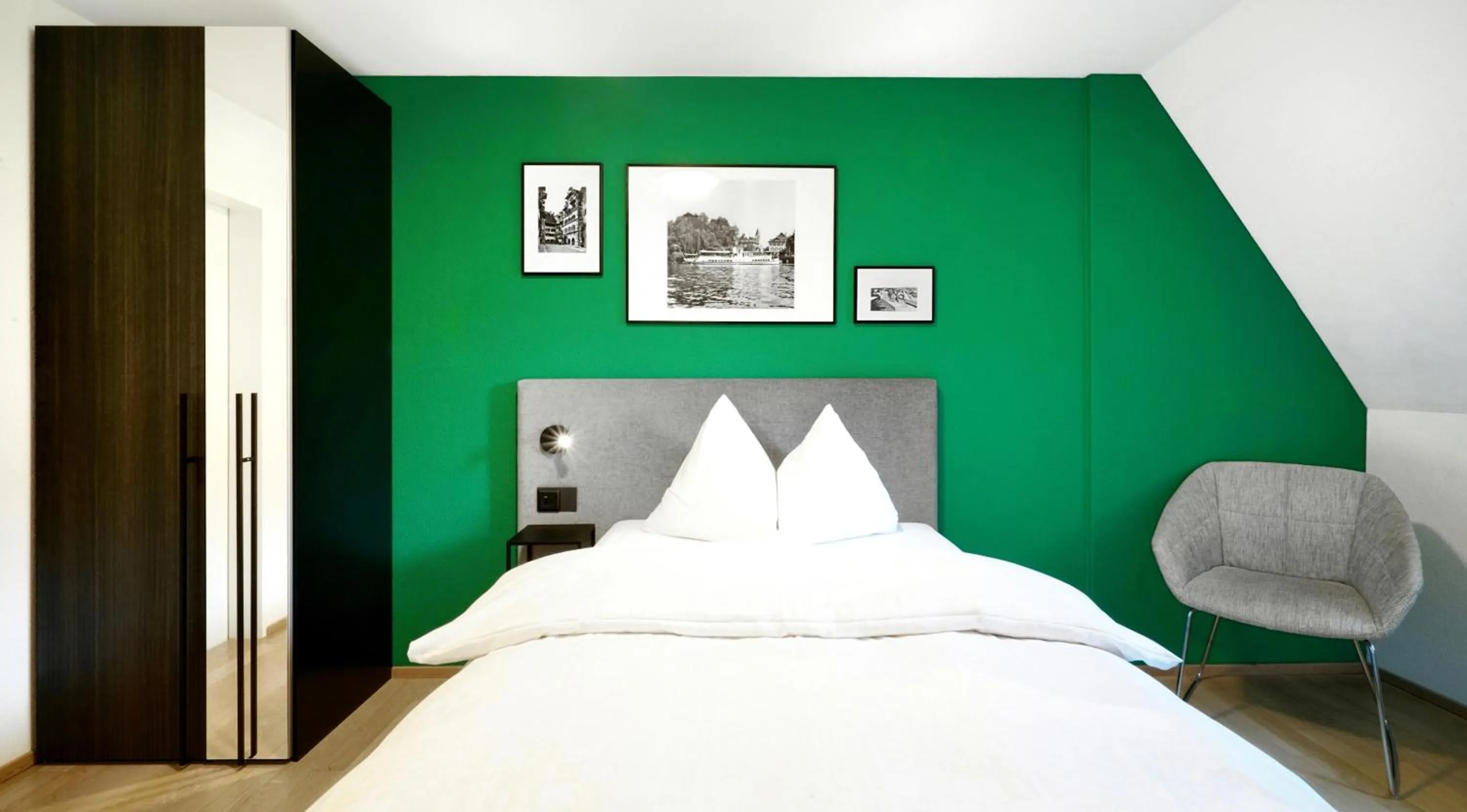 Bed in Hotel Zugertor