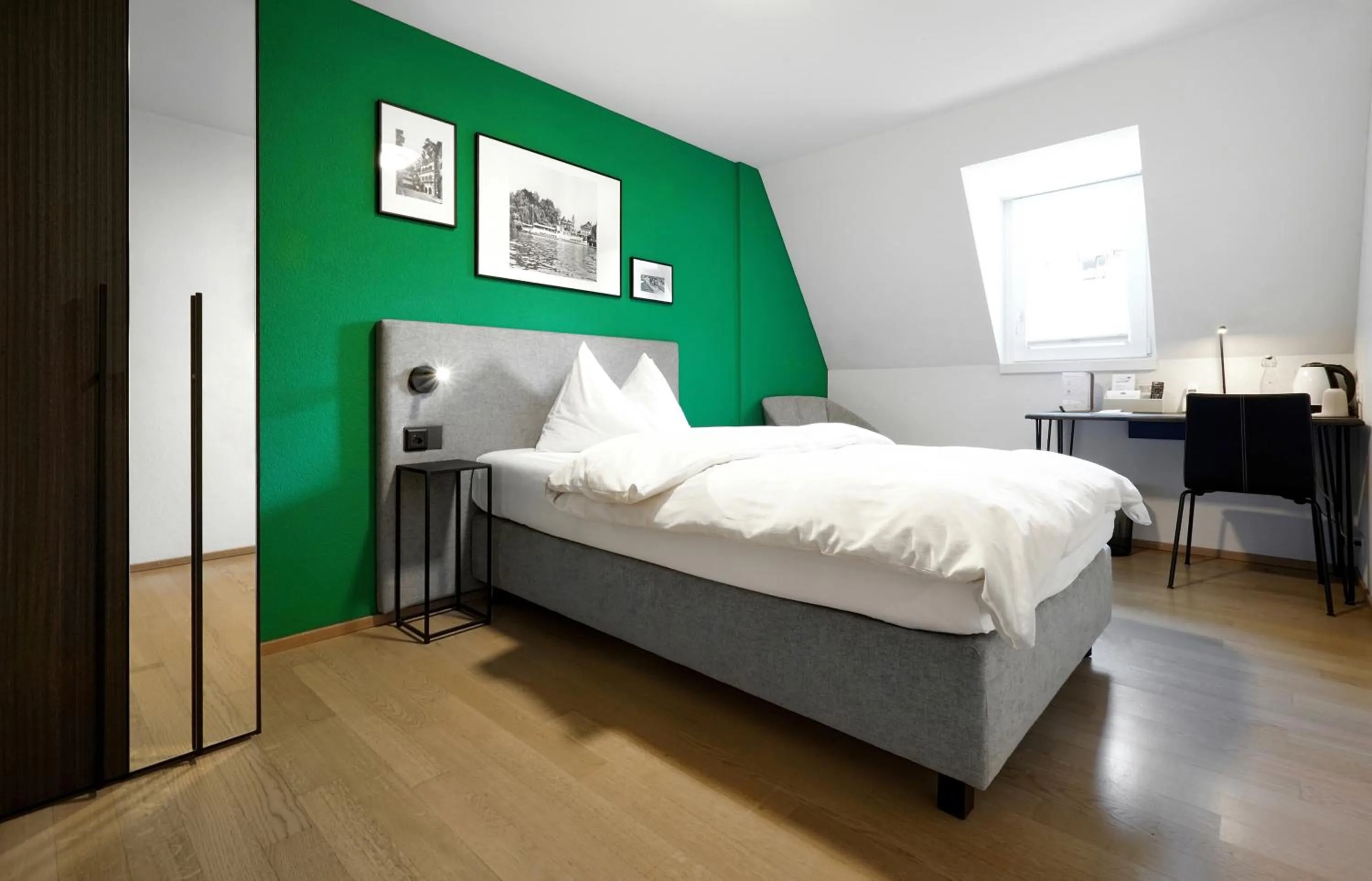 Bed in Hotel Zugertor