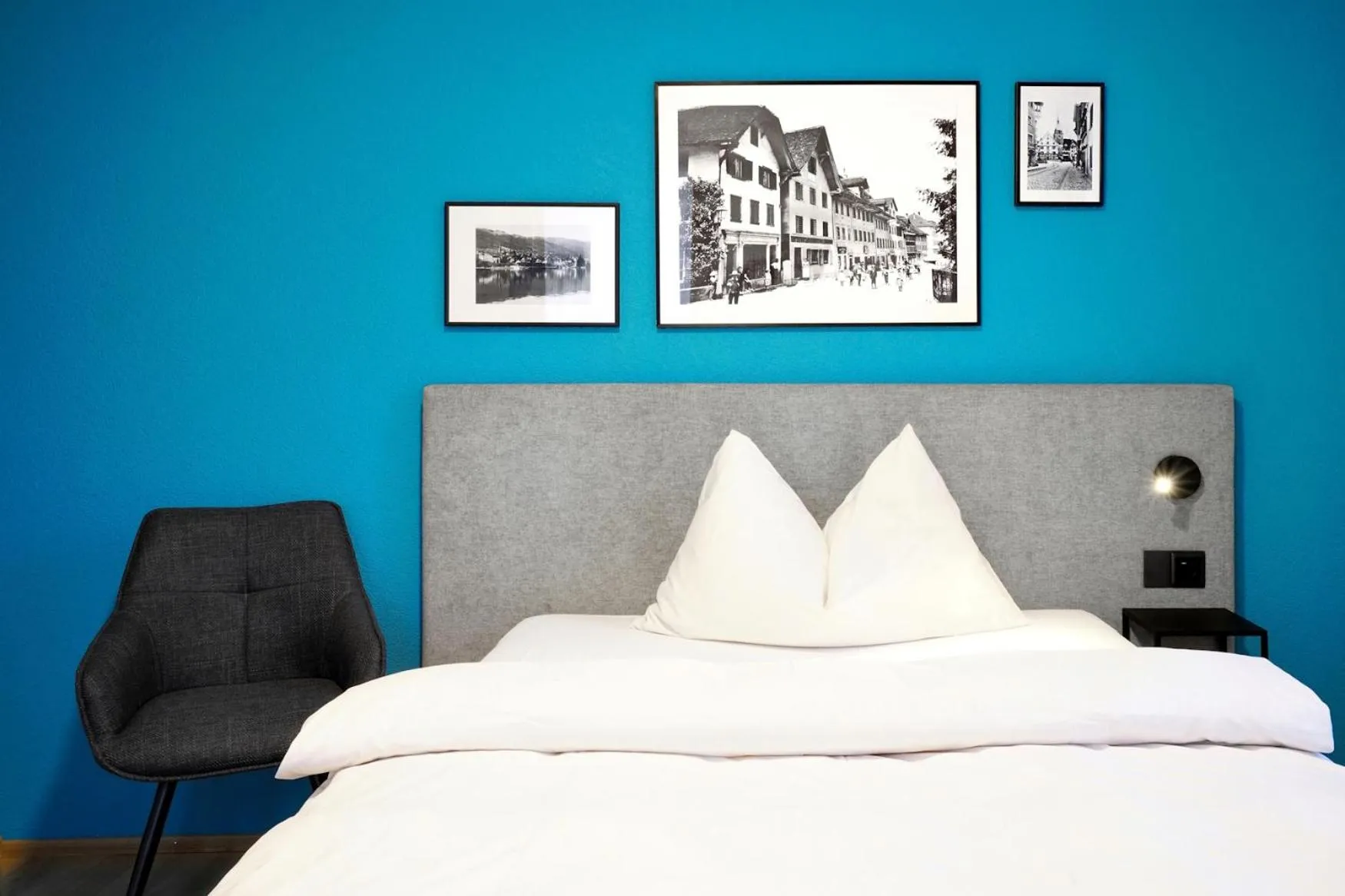 Bedroom, Bed in Hotel Zugertor