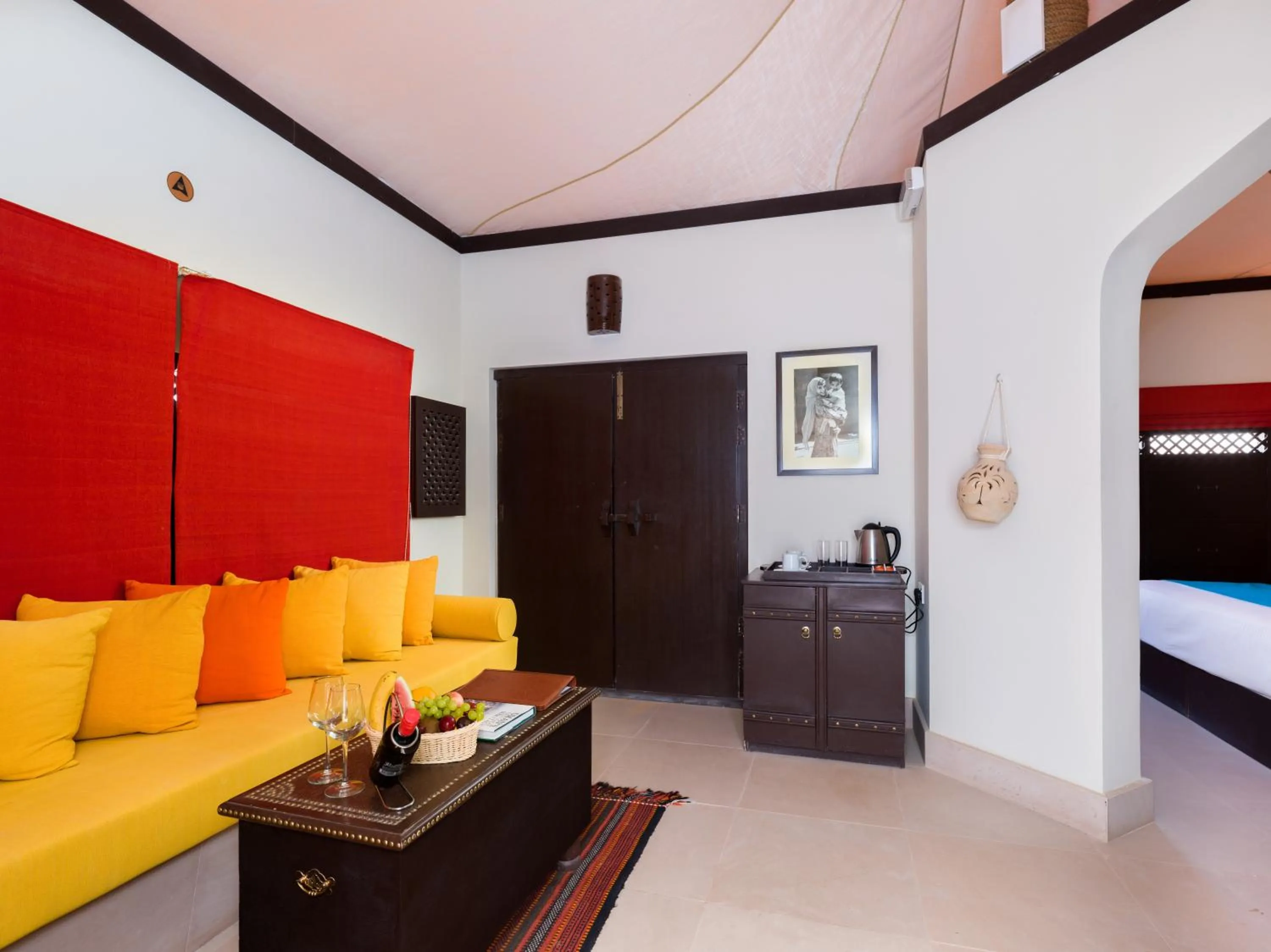 Living room, Bed in Desert Nights Resort