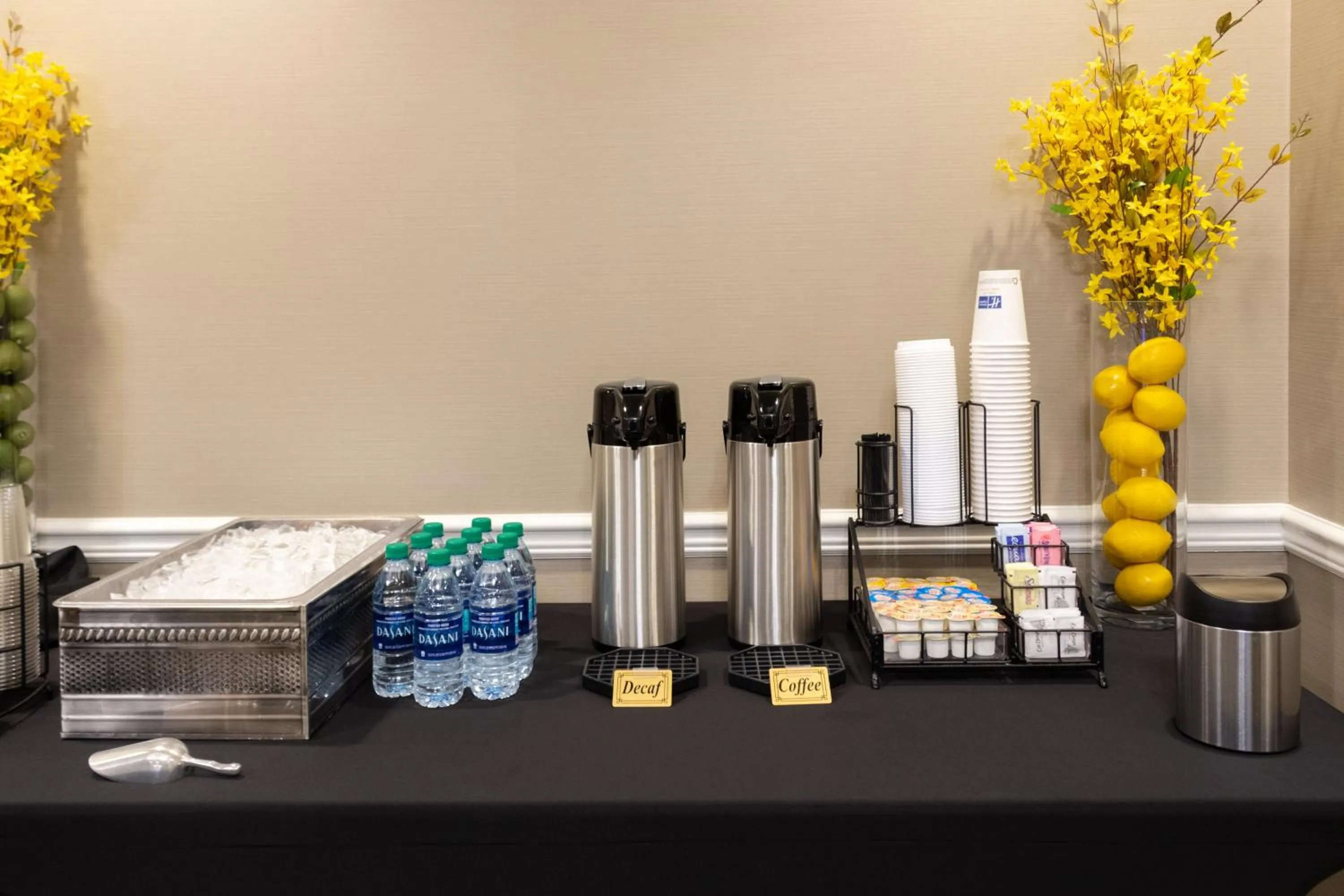 Meeting/conference room in Holiday Inn Express Savannah - Historic District