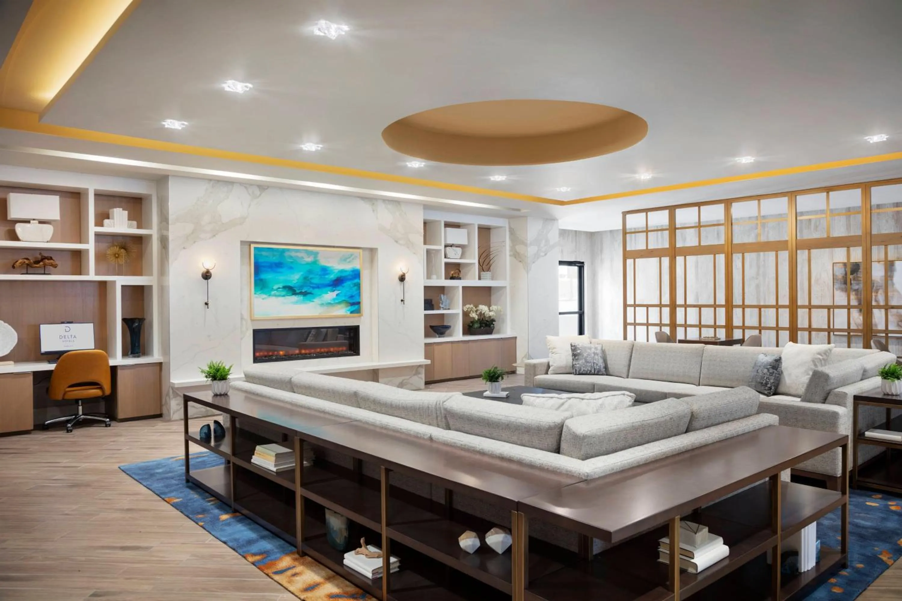 Living room in Delta Hotels by Marriott™ Virginia Beach Waterfront Suites