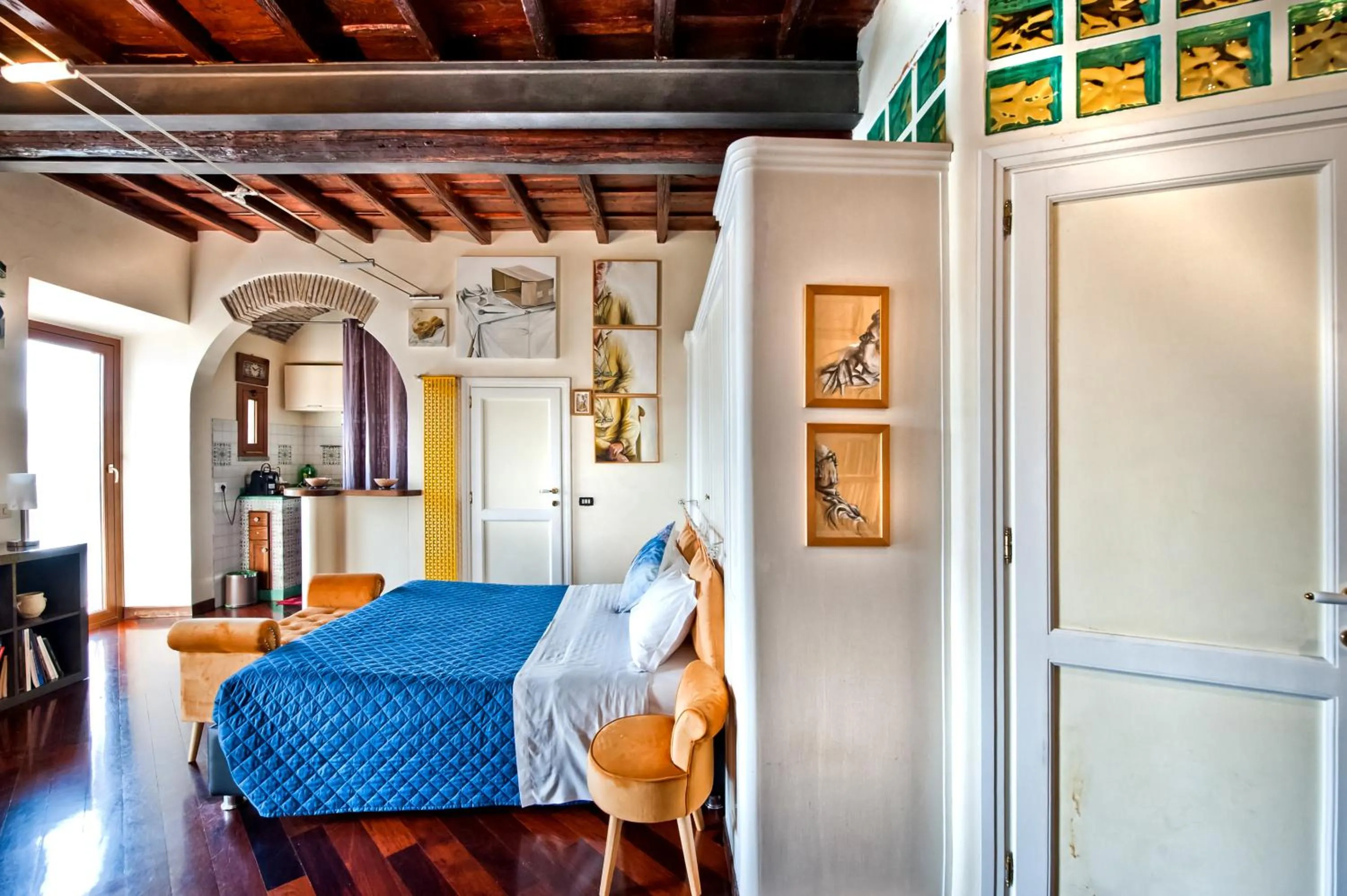 Bed in Atlantis Inn Castelgandolfo