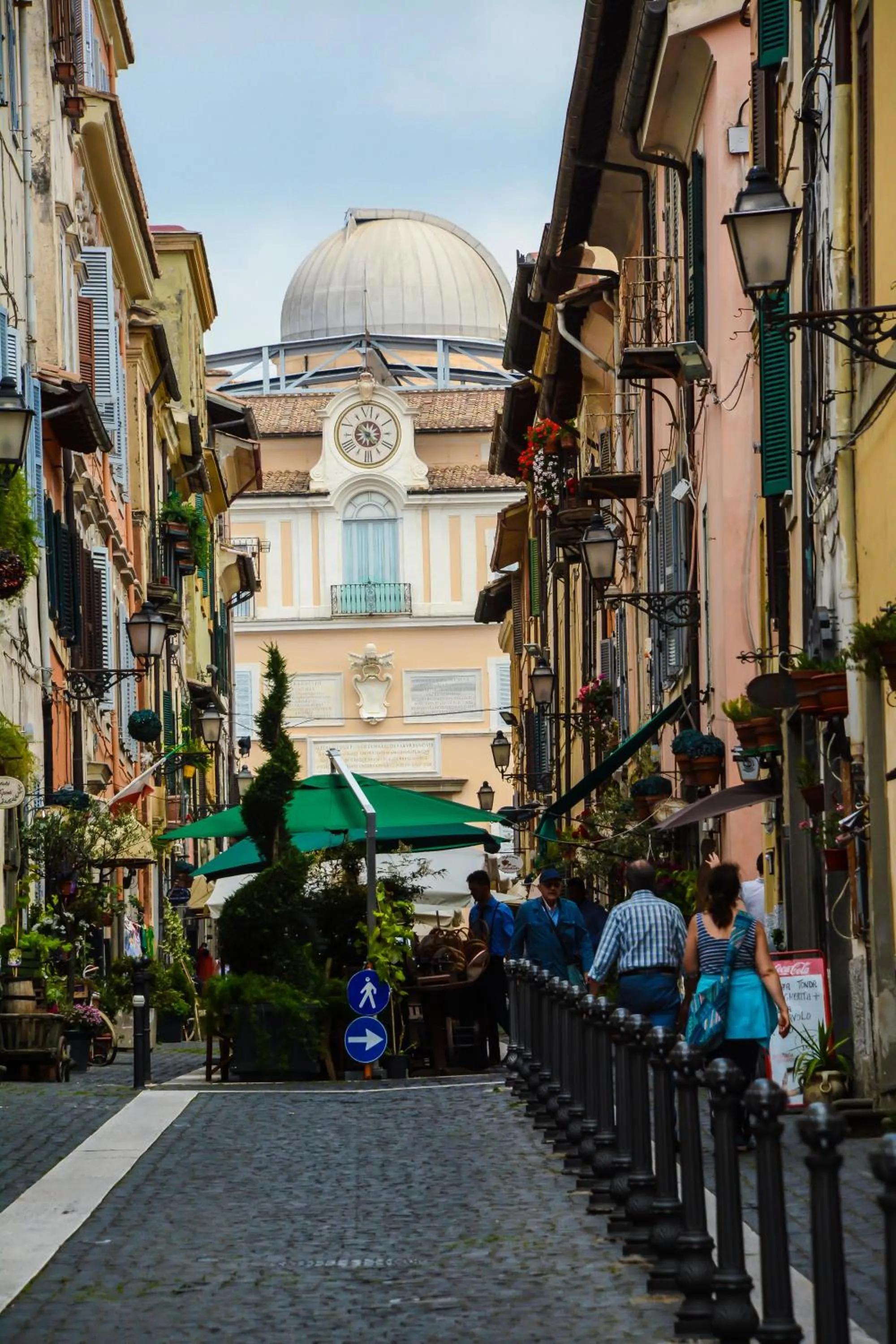 Restaurant/places to eat in Atlantis Inn Castelgandolfo