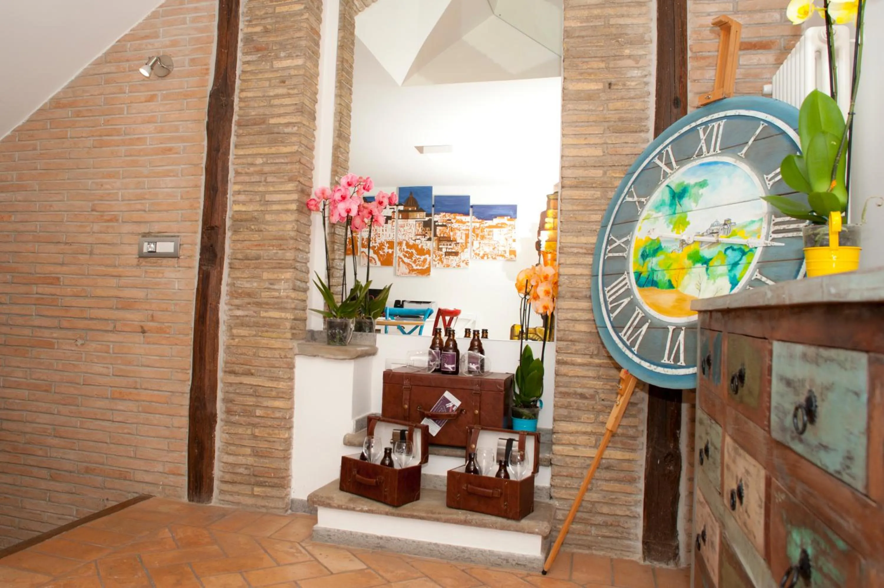 Decorative detail in Atlantis Inn Castelgandolfo