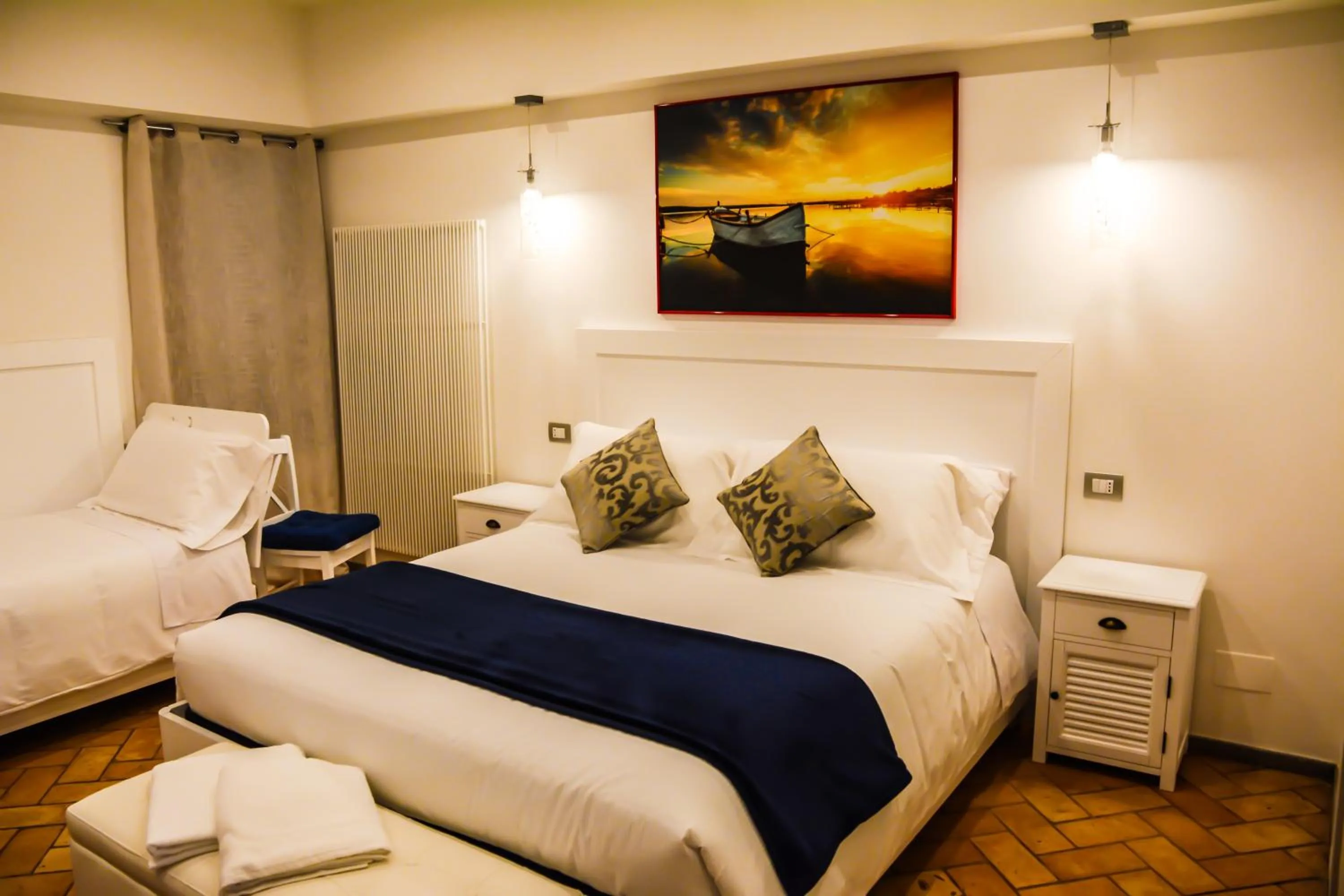 Bedroom, Bed in Atlantis Inn Castelgandolfo