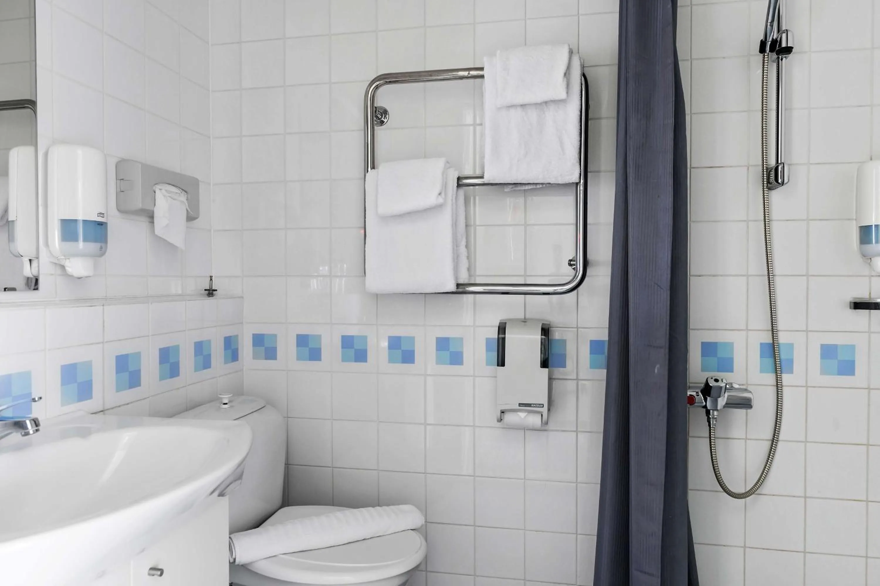 Bathroom in Best Western Malmia Hotel