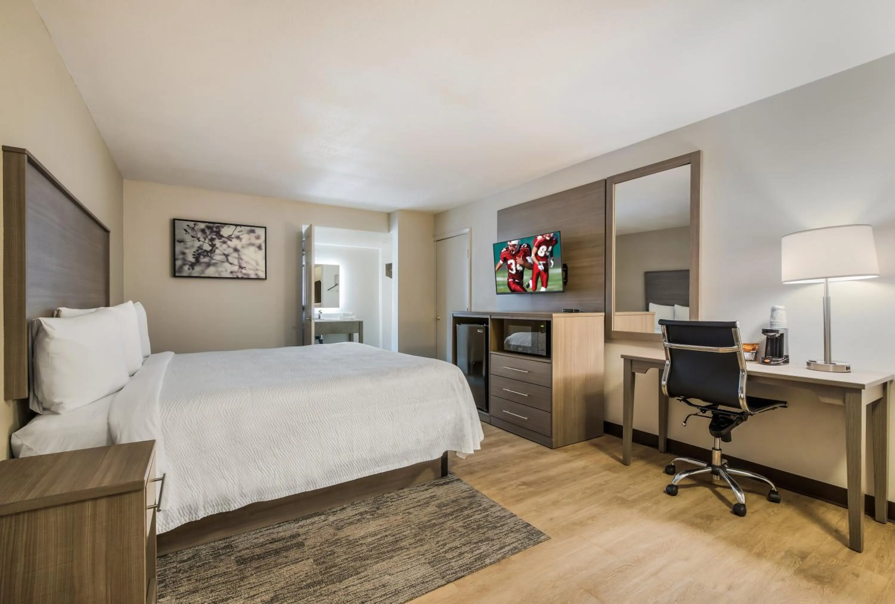 Photo of the whole room, Bed in Days Inn by Wyndham Chula Vista-San Diego