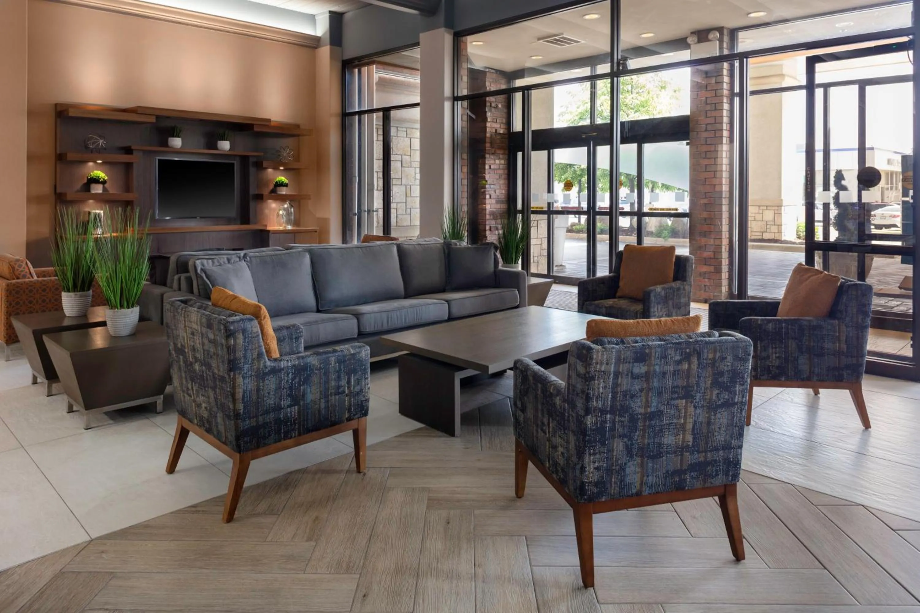 Property building in Holiday Inn Chicago SW-Countryside ConfCtr by IHG