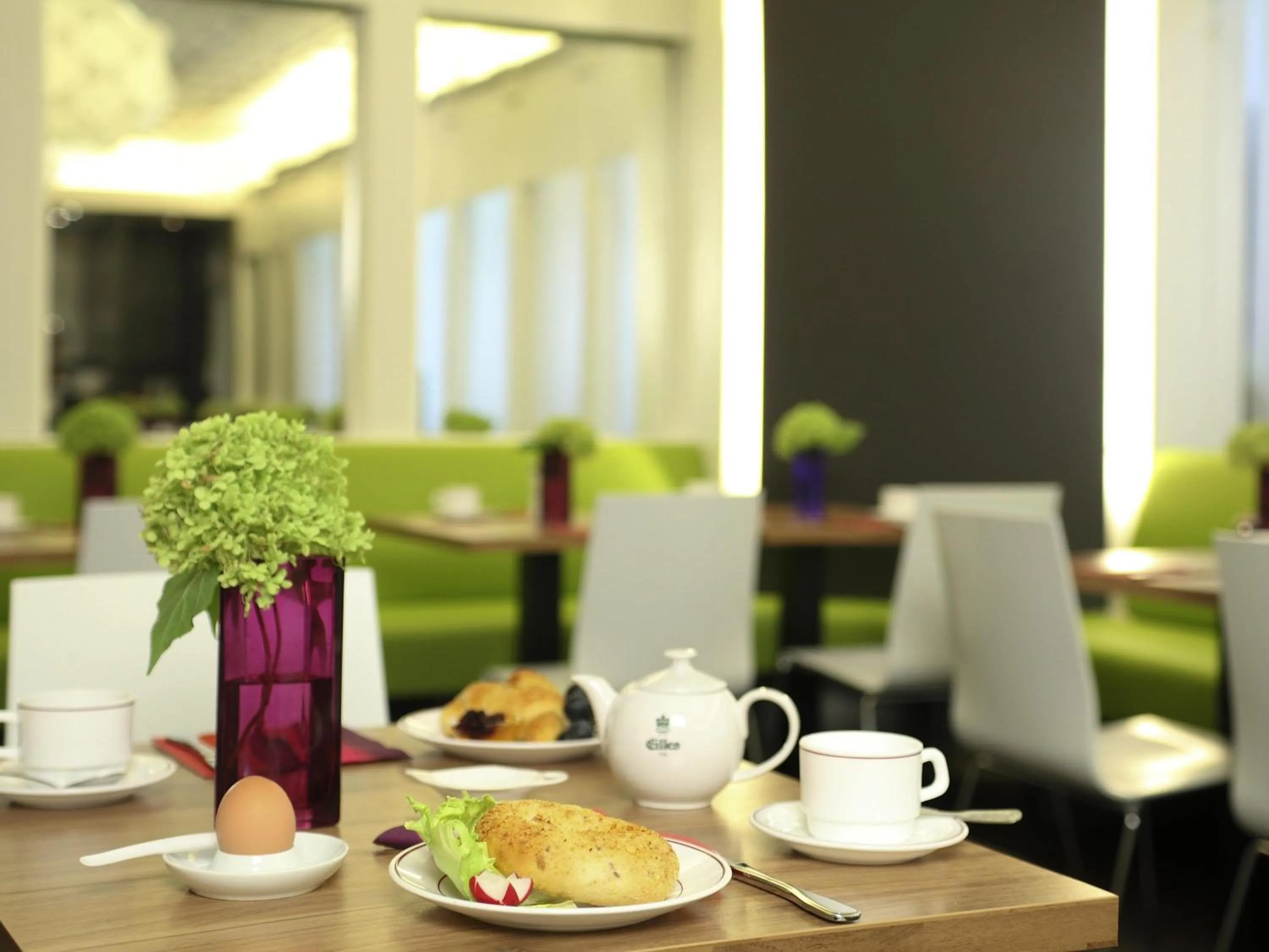 Breakfast in Ibis Styles Frankfurt City