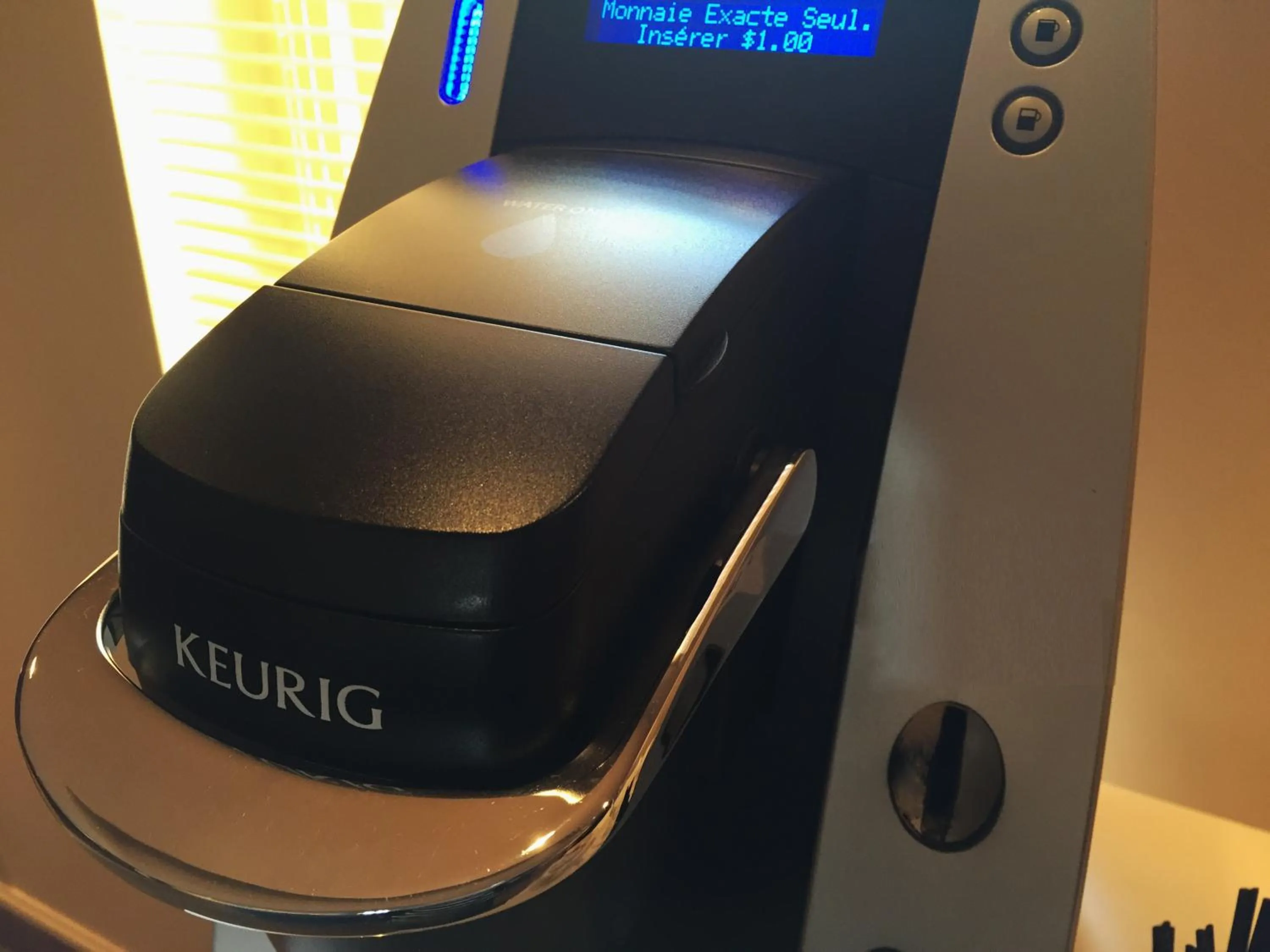 Coffee/tea facilities in Hôtel Mingan