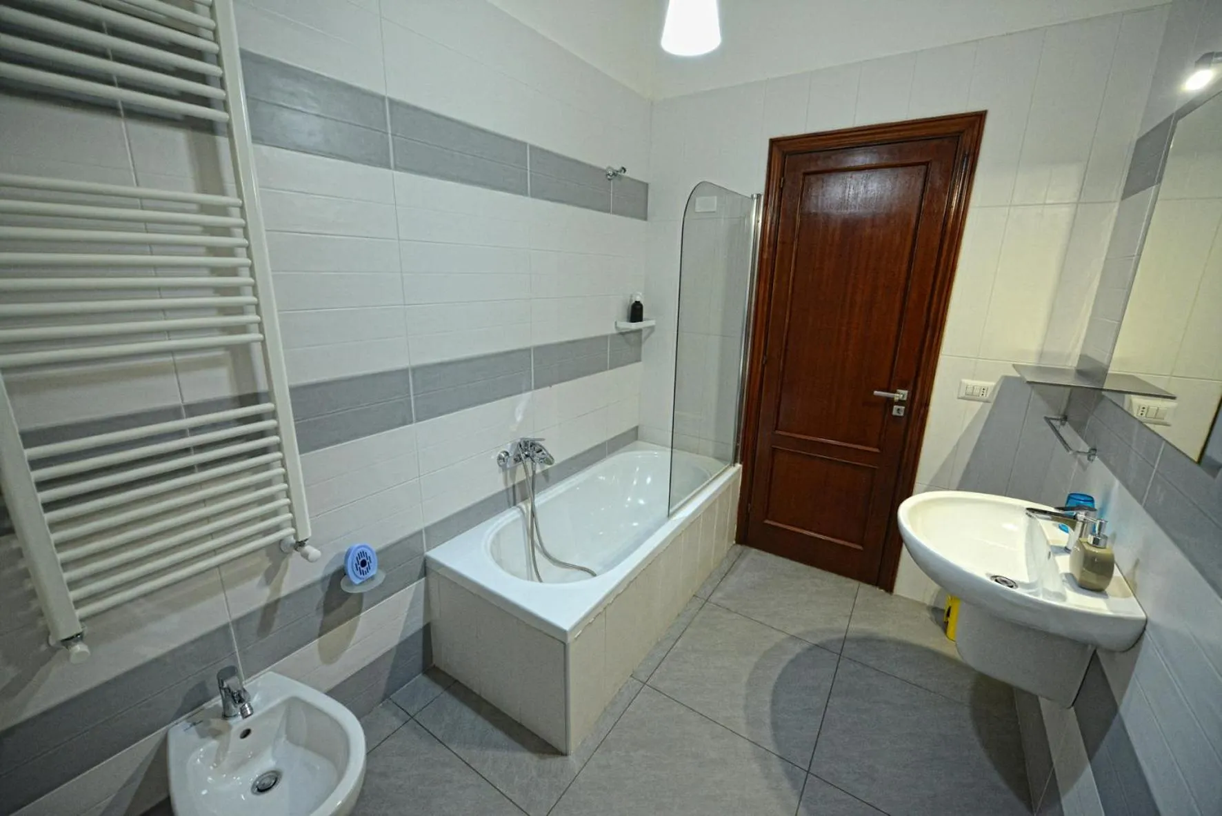 Bathroom in Aback Policlinico