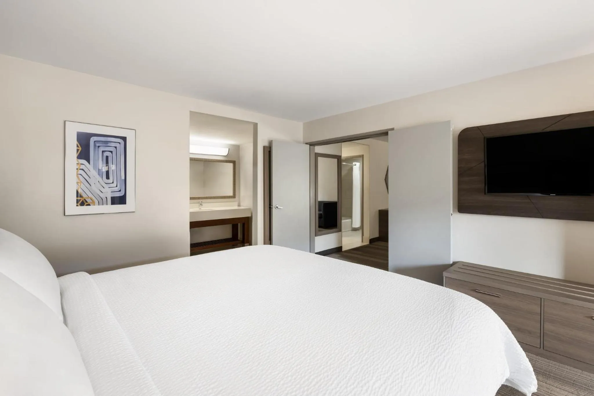 Bedroom, Bed in Holiday Inn Express Simi Valley by IHG