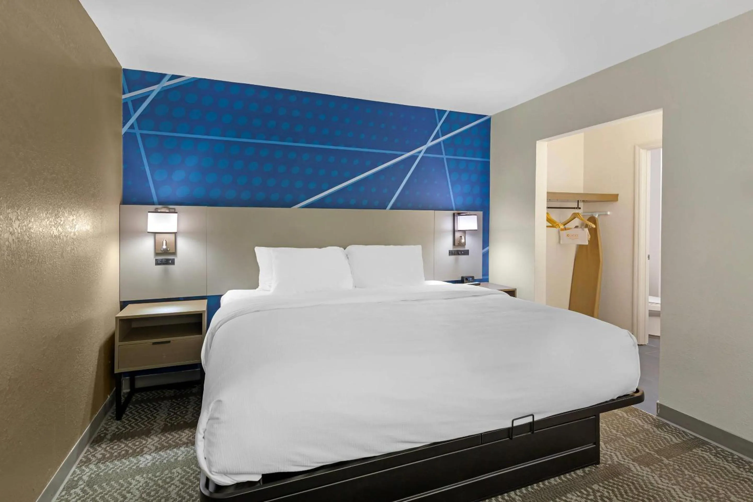 Bedroom, Bed in Comfort Inn & Suites Savannah Airport