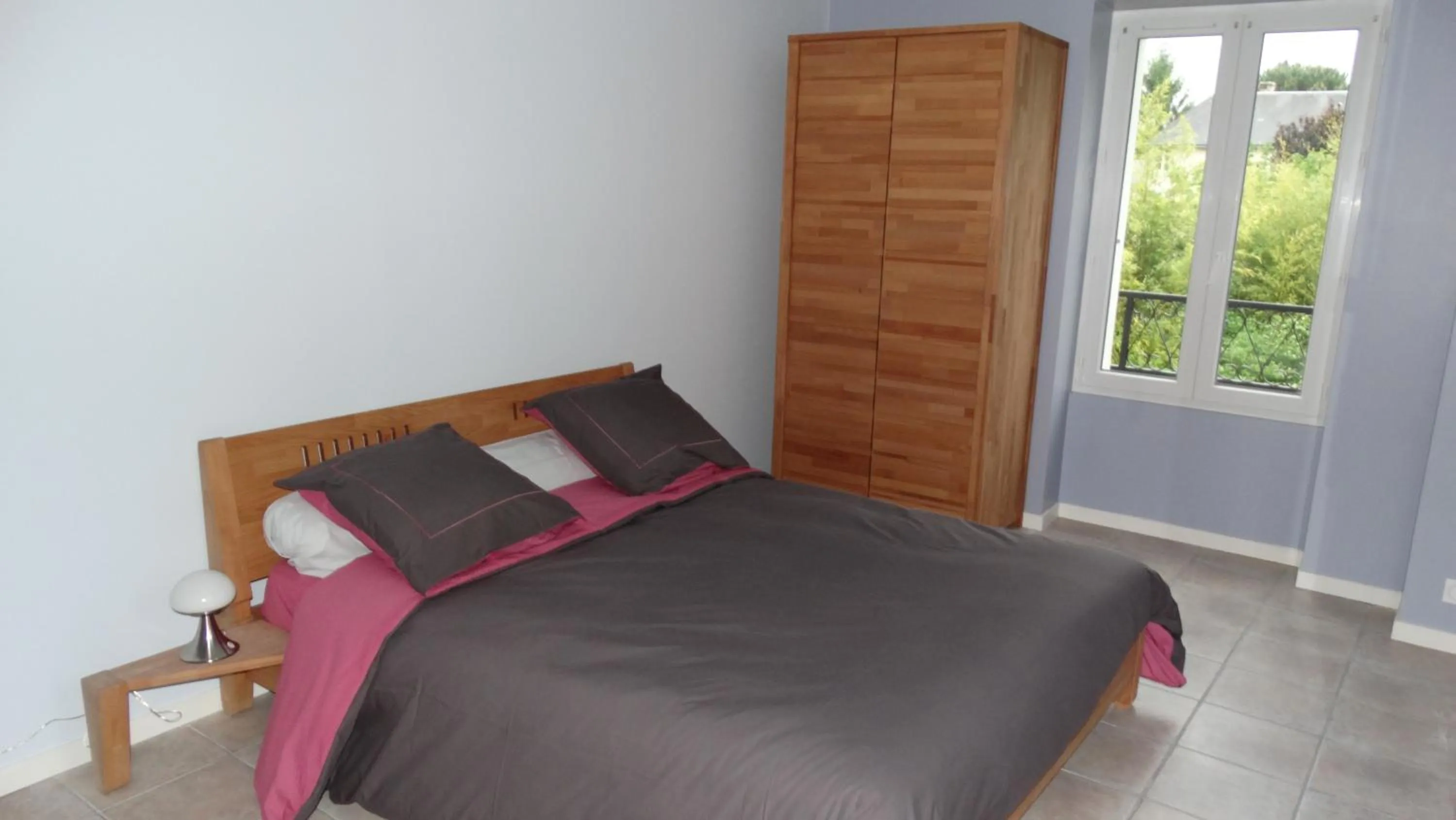Bedroom, Bed in Moulin de reigner