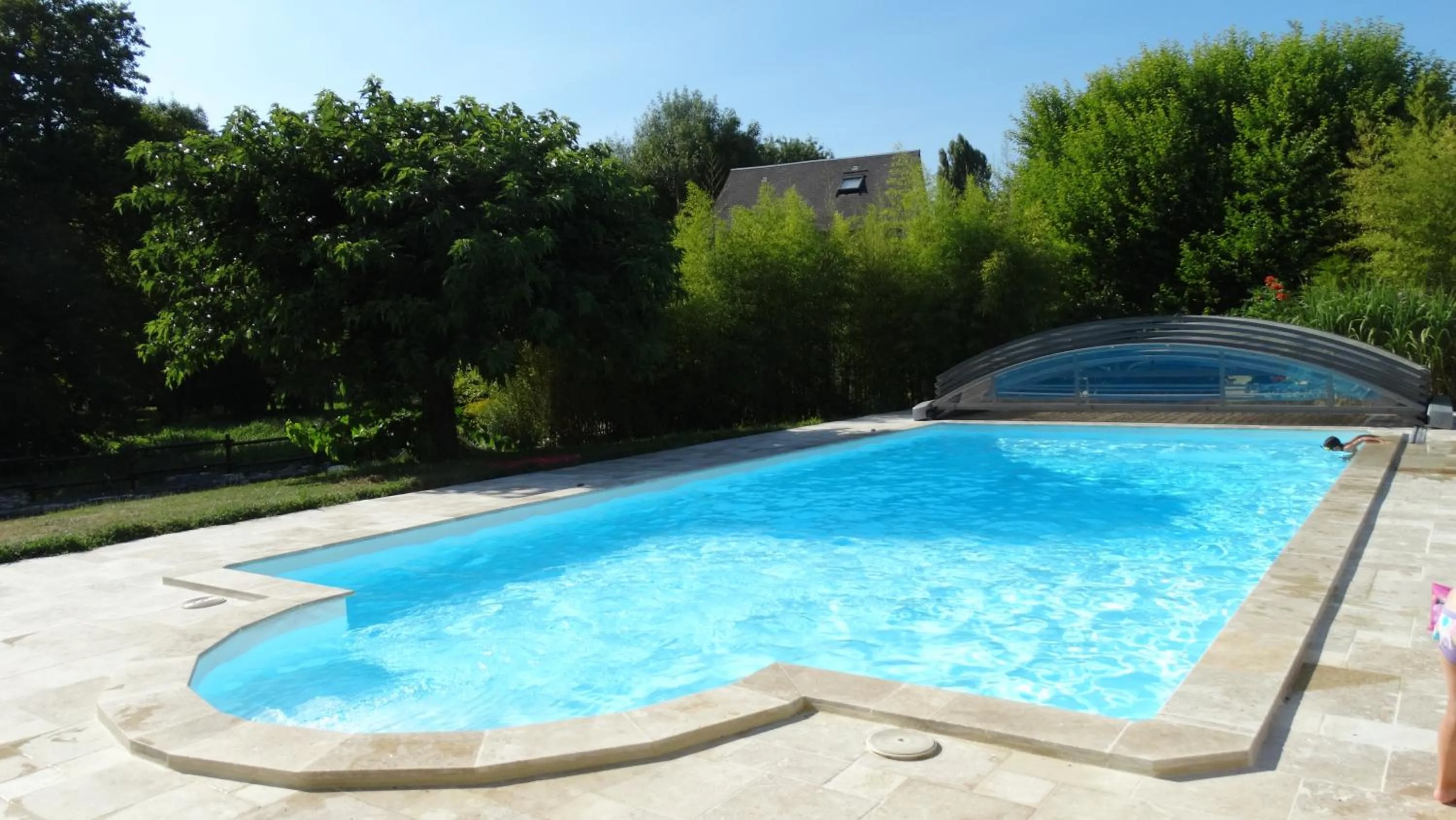 Swimming pool in Moulin de reigner