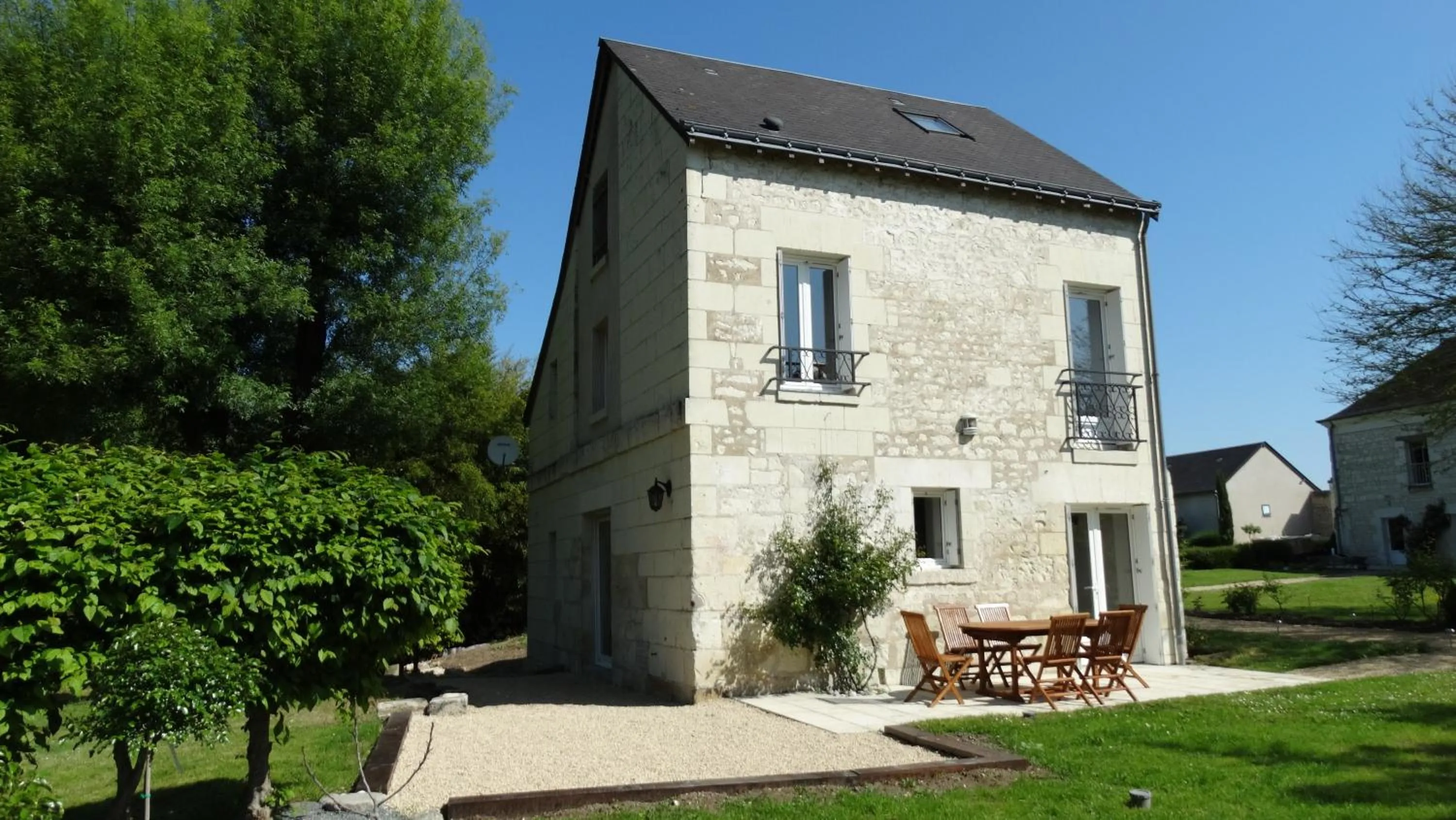 Garden view in Moulin de reigner