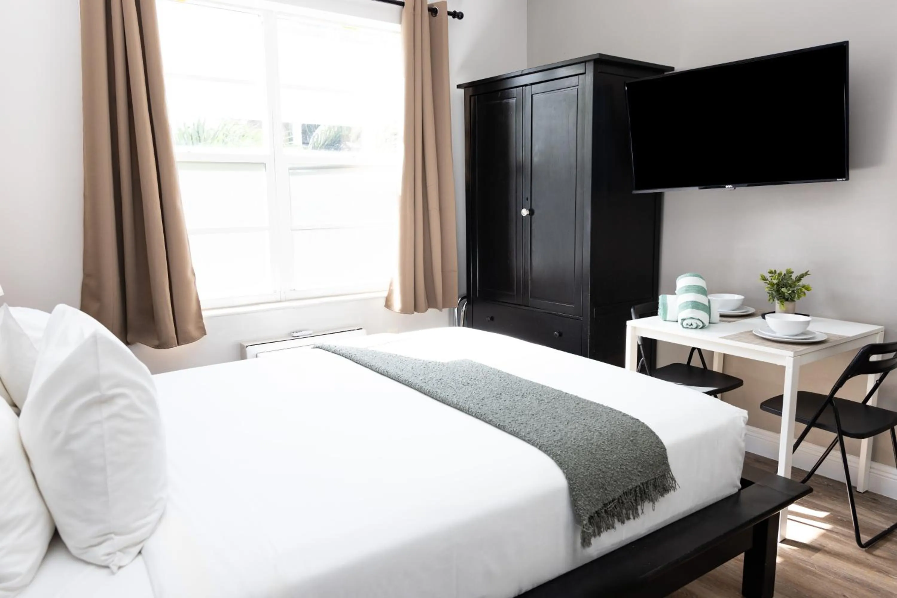 Bed in Ocean Reef Suites