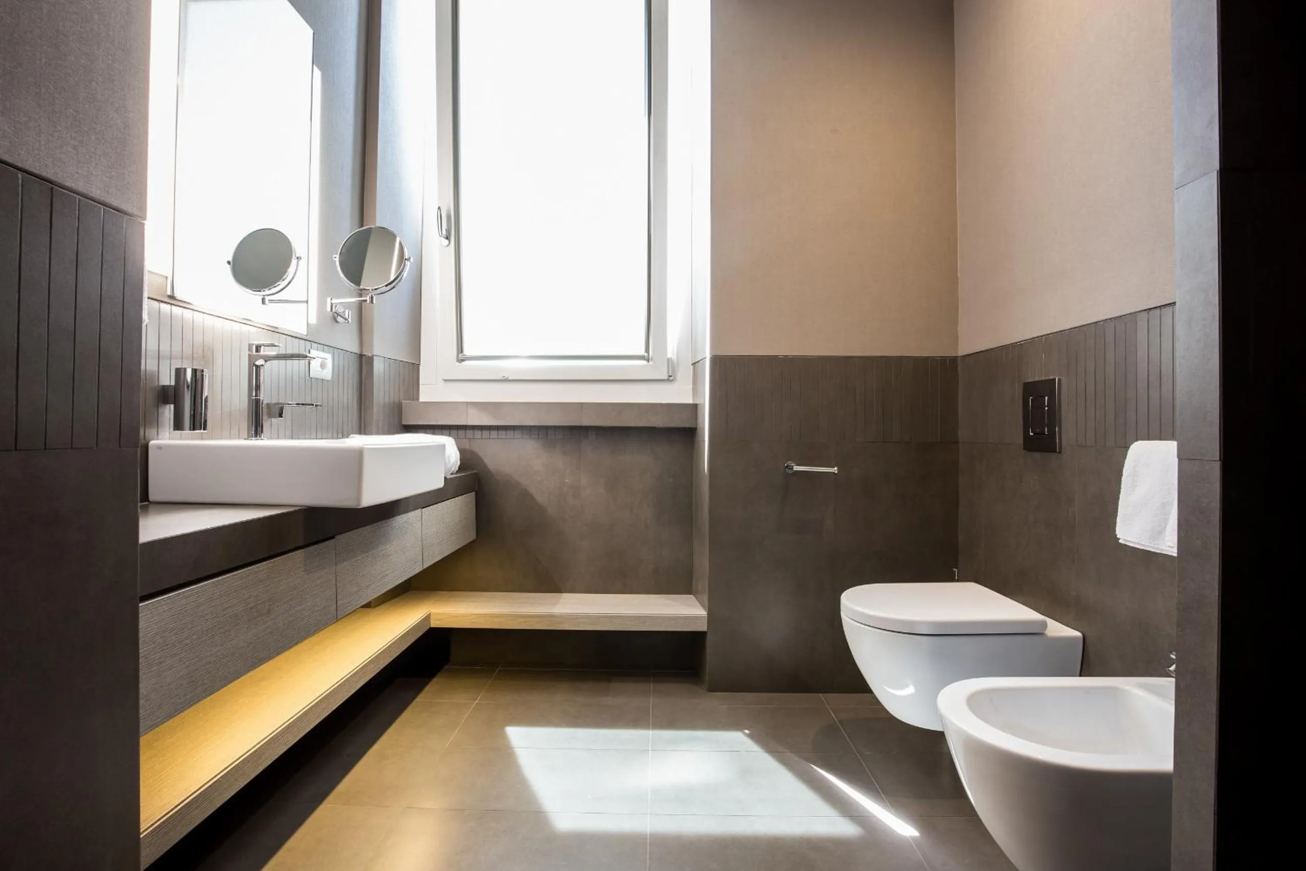 Bathroom in Orazio Palace Hotel
