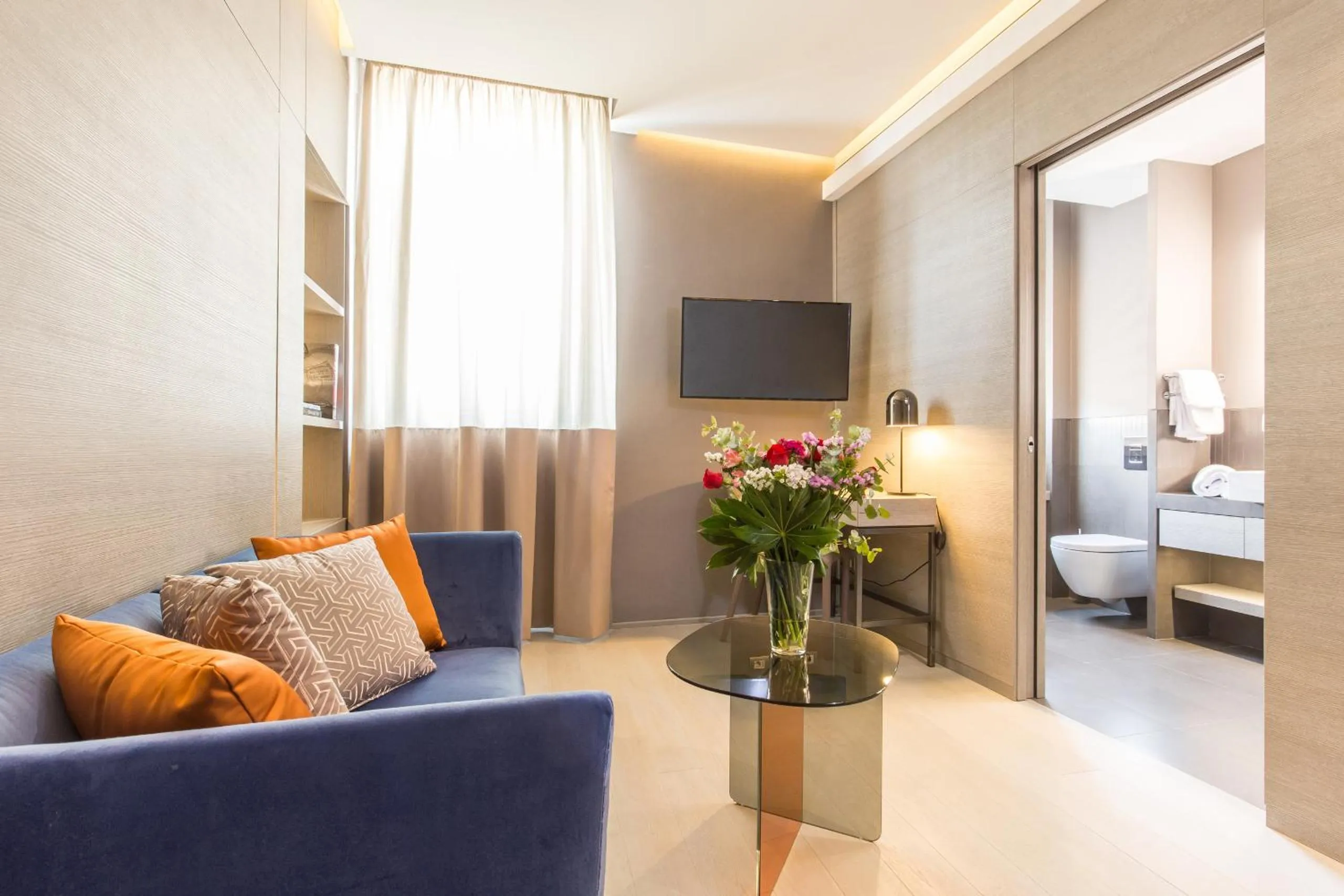 Seating area, Bed in Orazio Palace Hotel