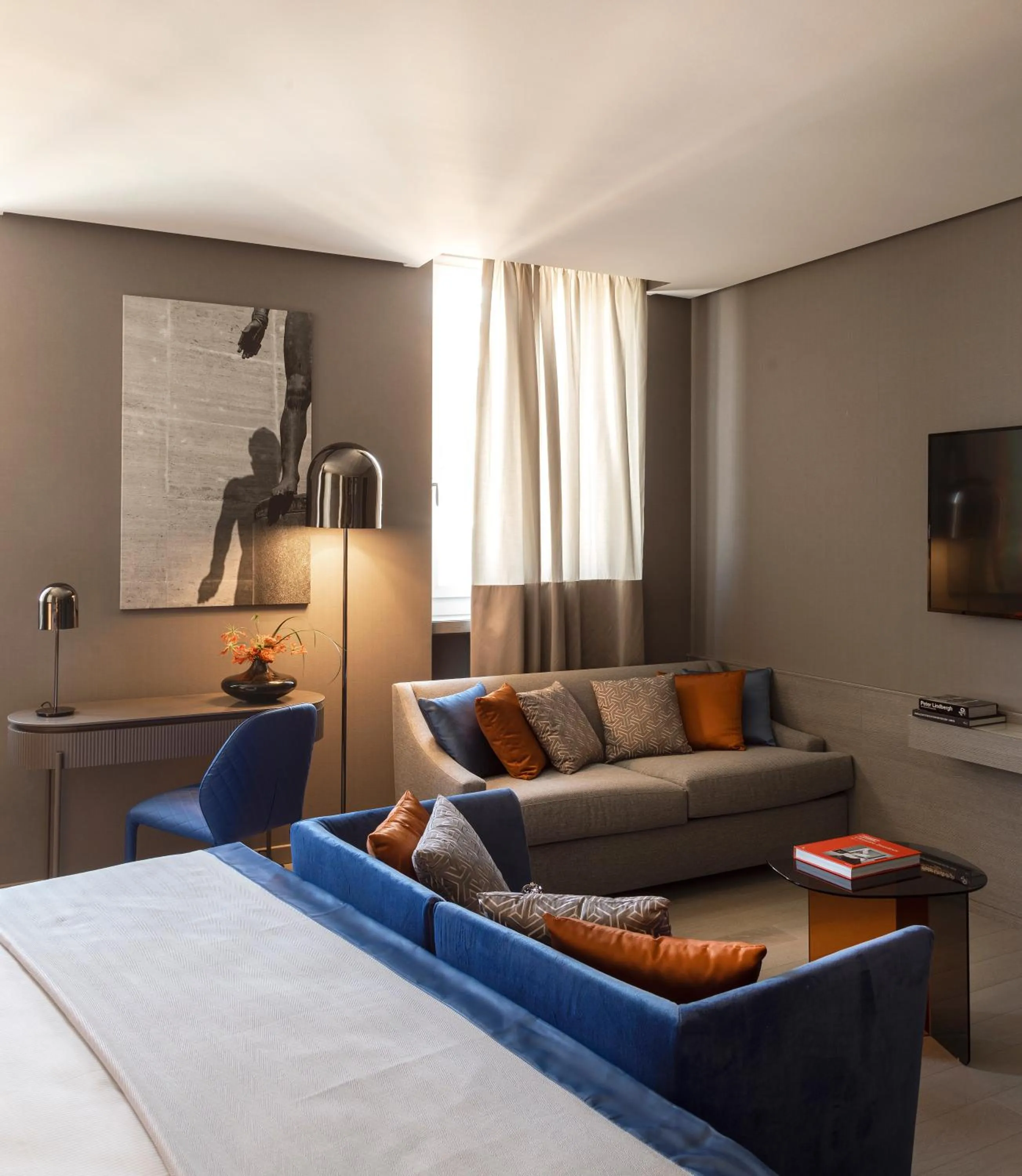 Living room, Bed in Orazio Palace Hotel