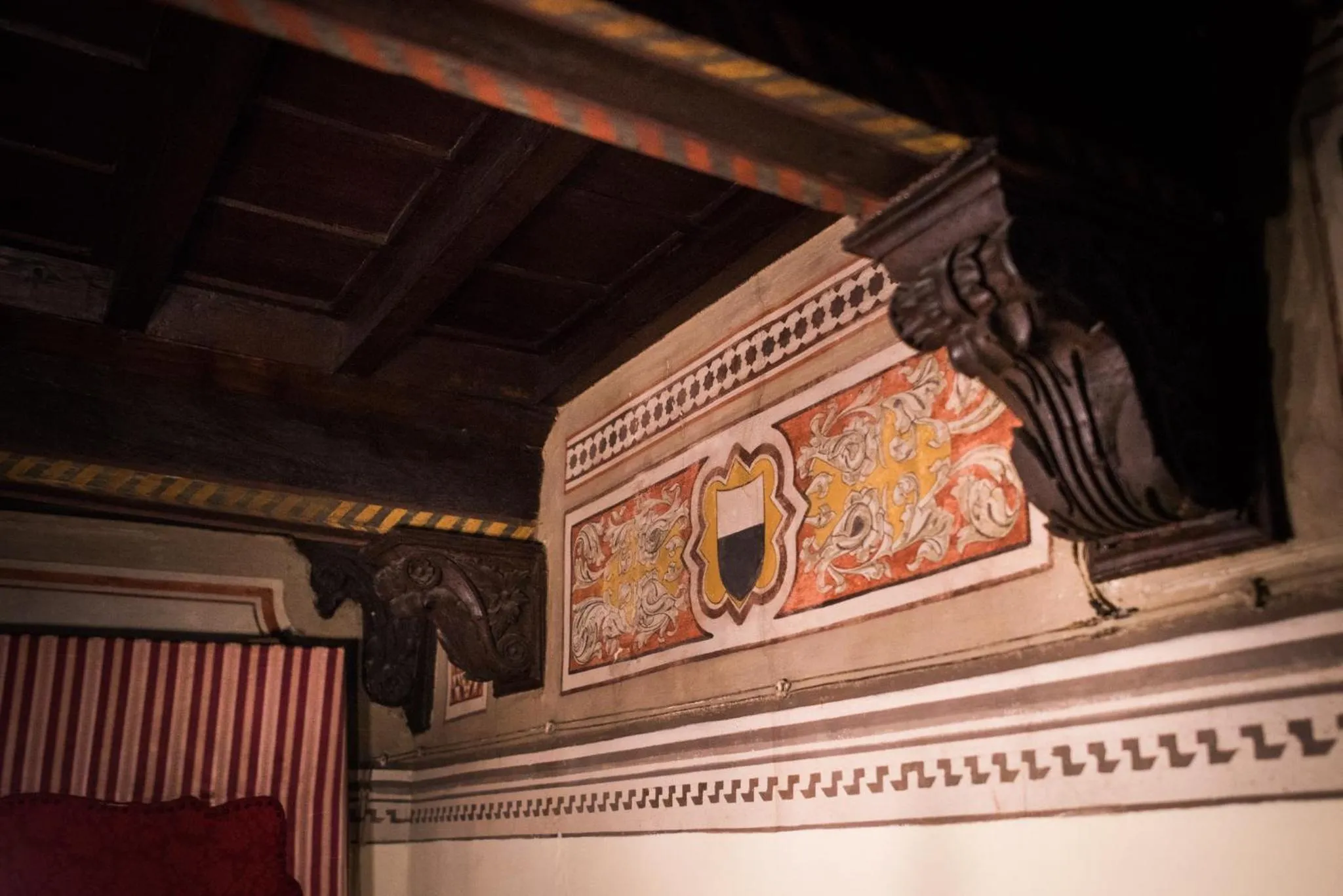 Decorative detail in All'ombra della Torre only Rooms