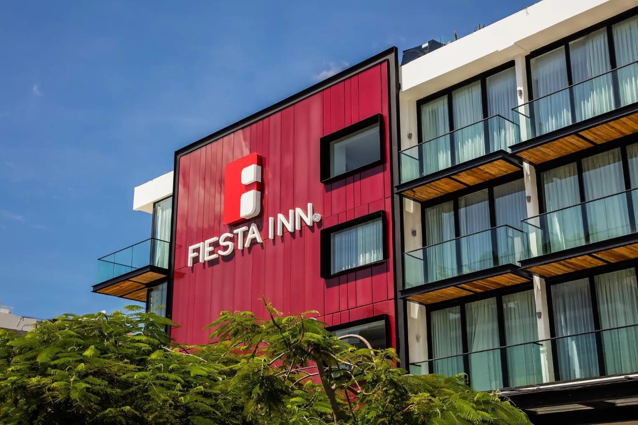 Property building in Fiesta Inn Playa del Carmen