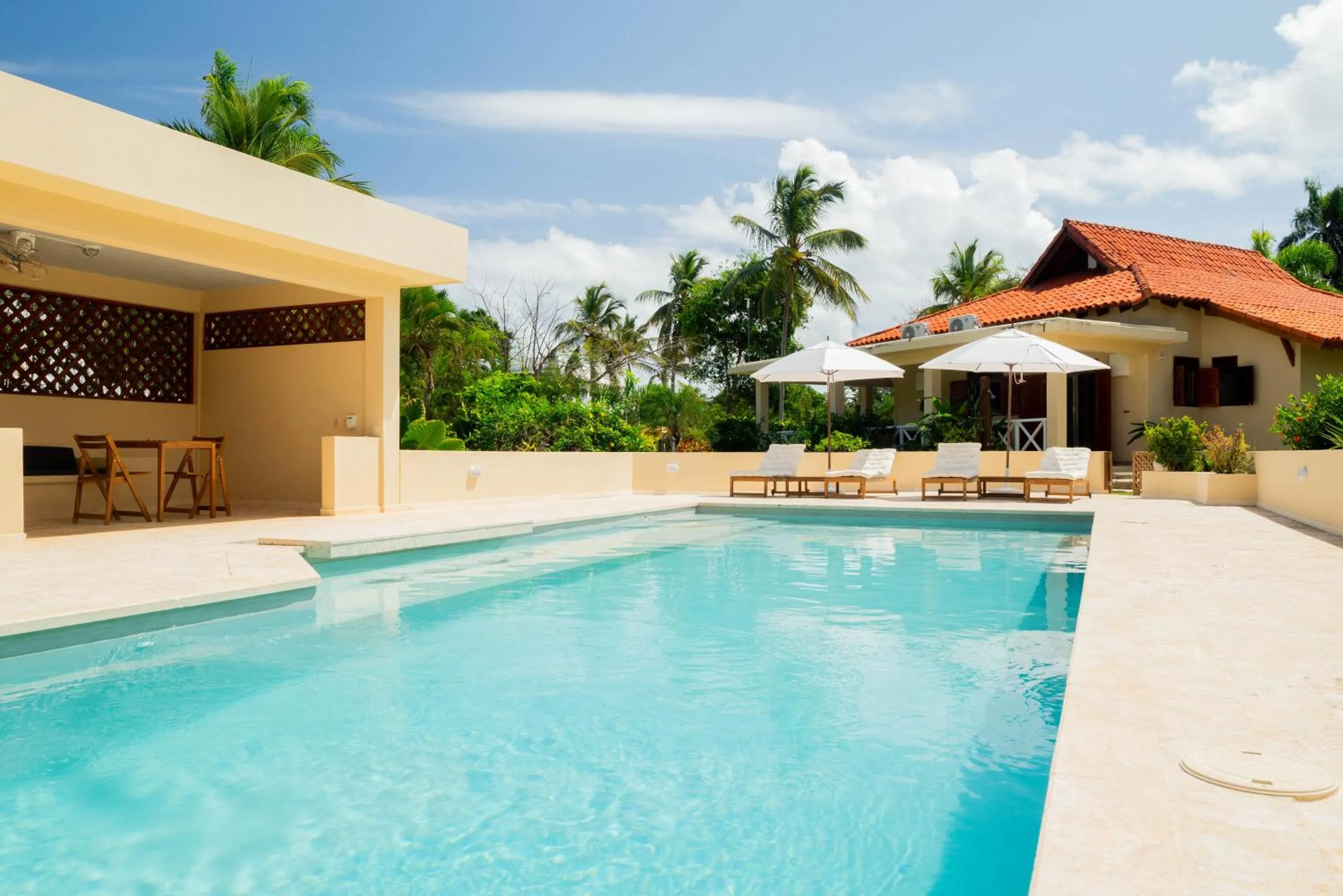 Swimming pool in Villa Diana