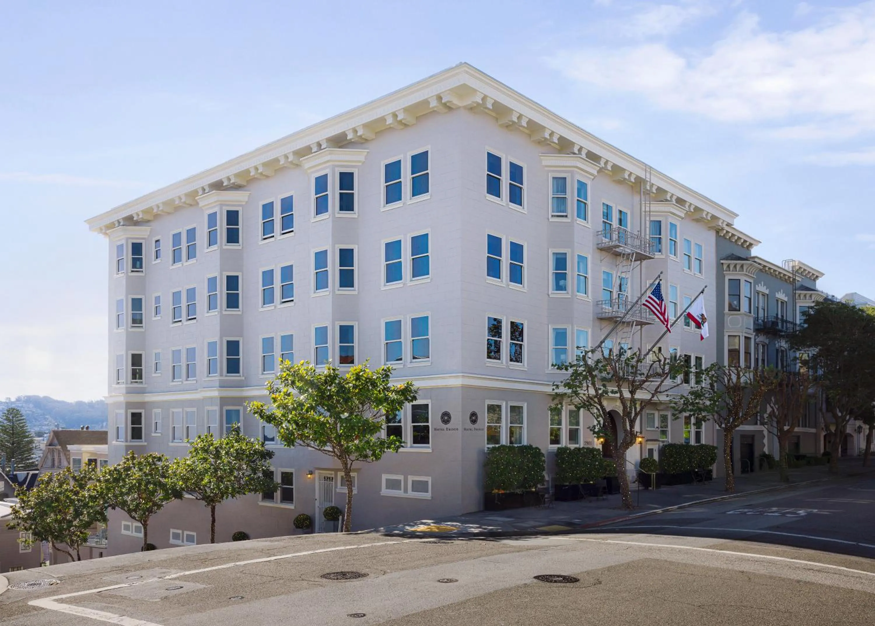 Property building in Hotel Drisco