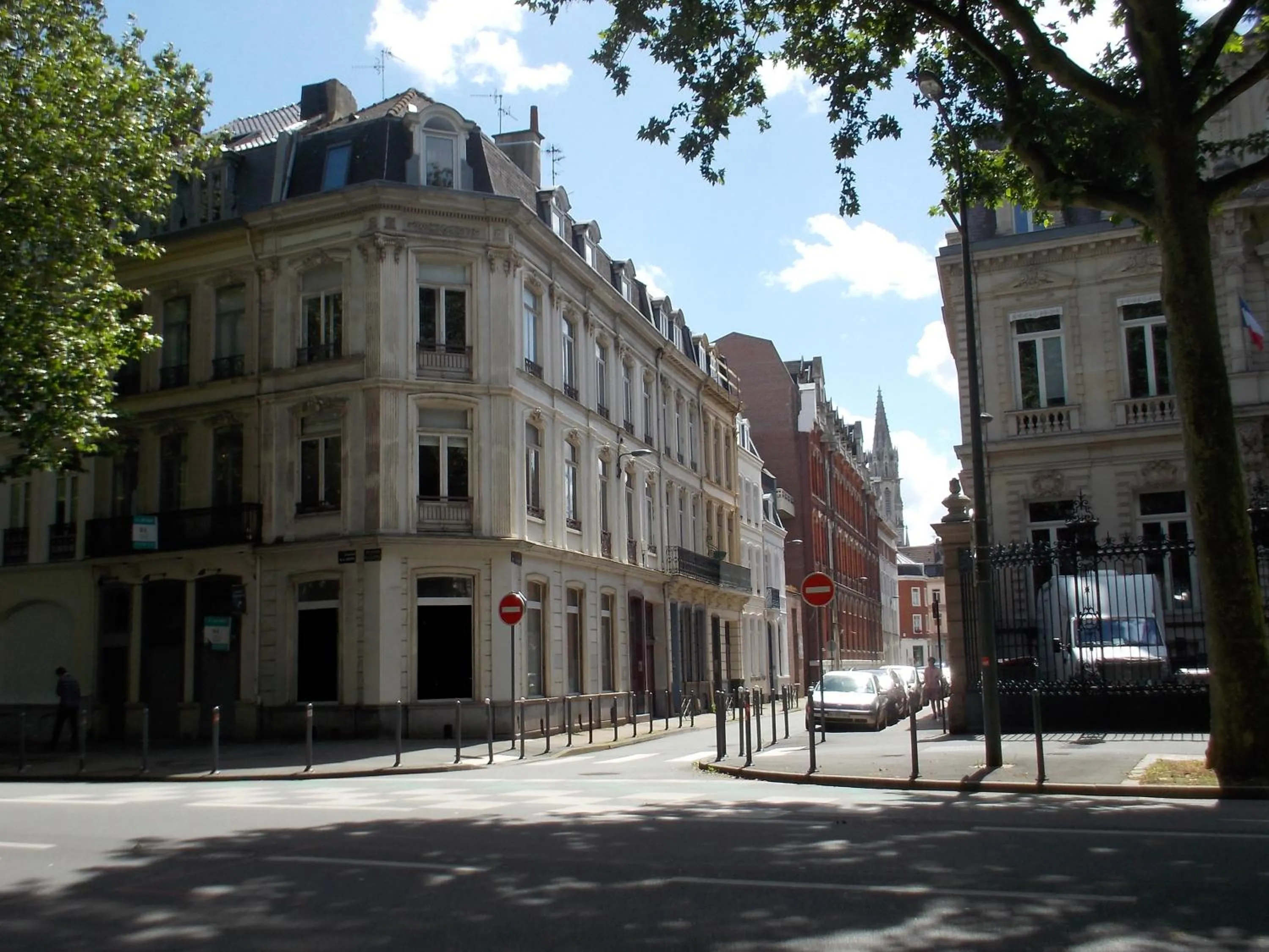Facade/entrance in Au Cœur De Lille