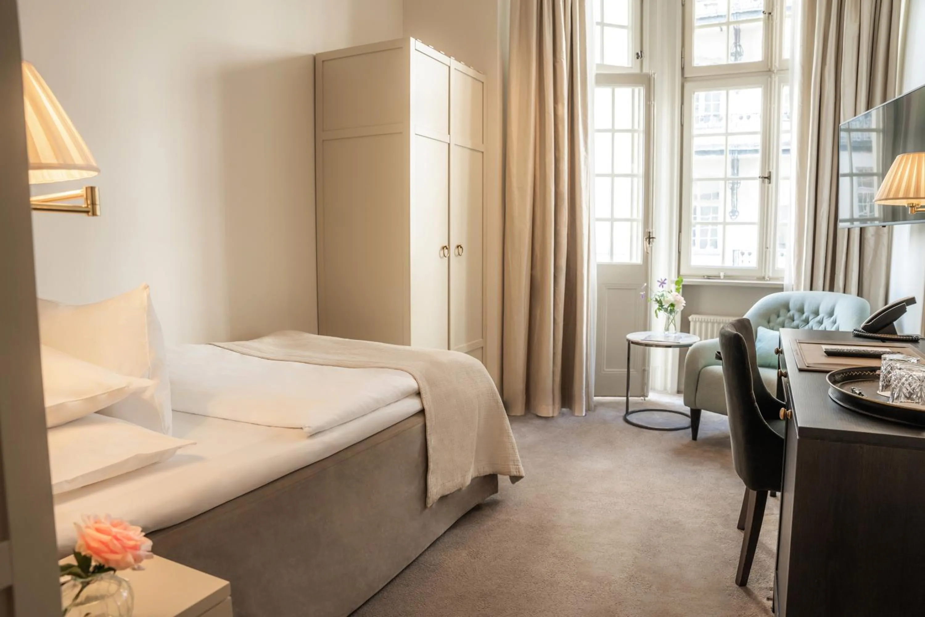 Photo of the whole room, Bed in Hotel Diplomat Stockholm