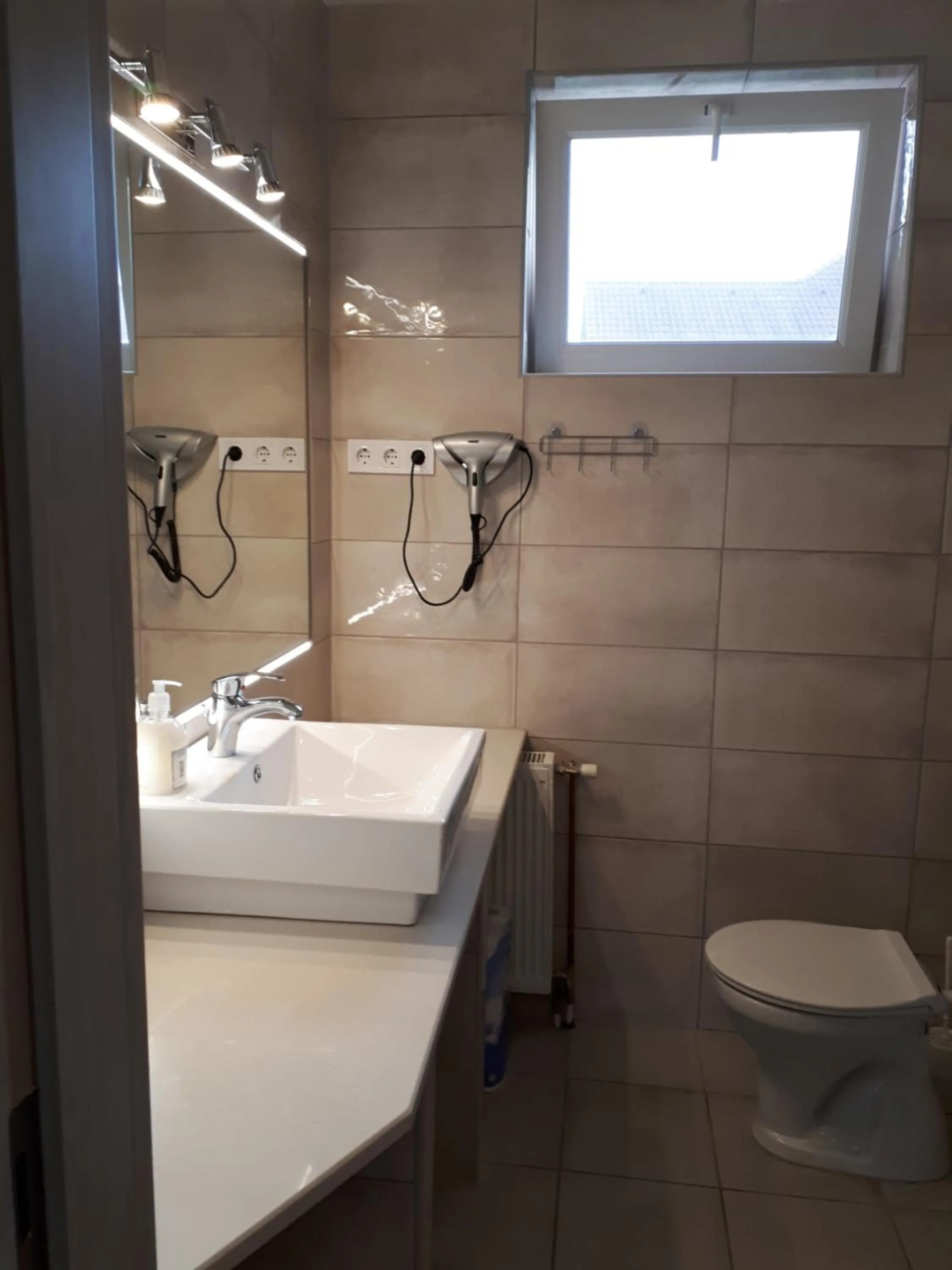 Bathroom in Kertvárosi Apartman