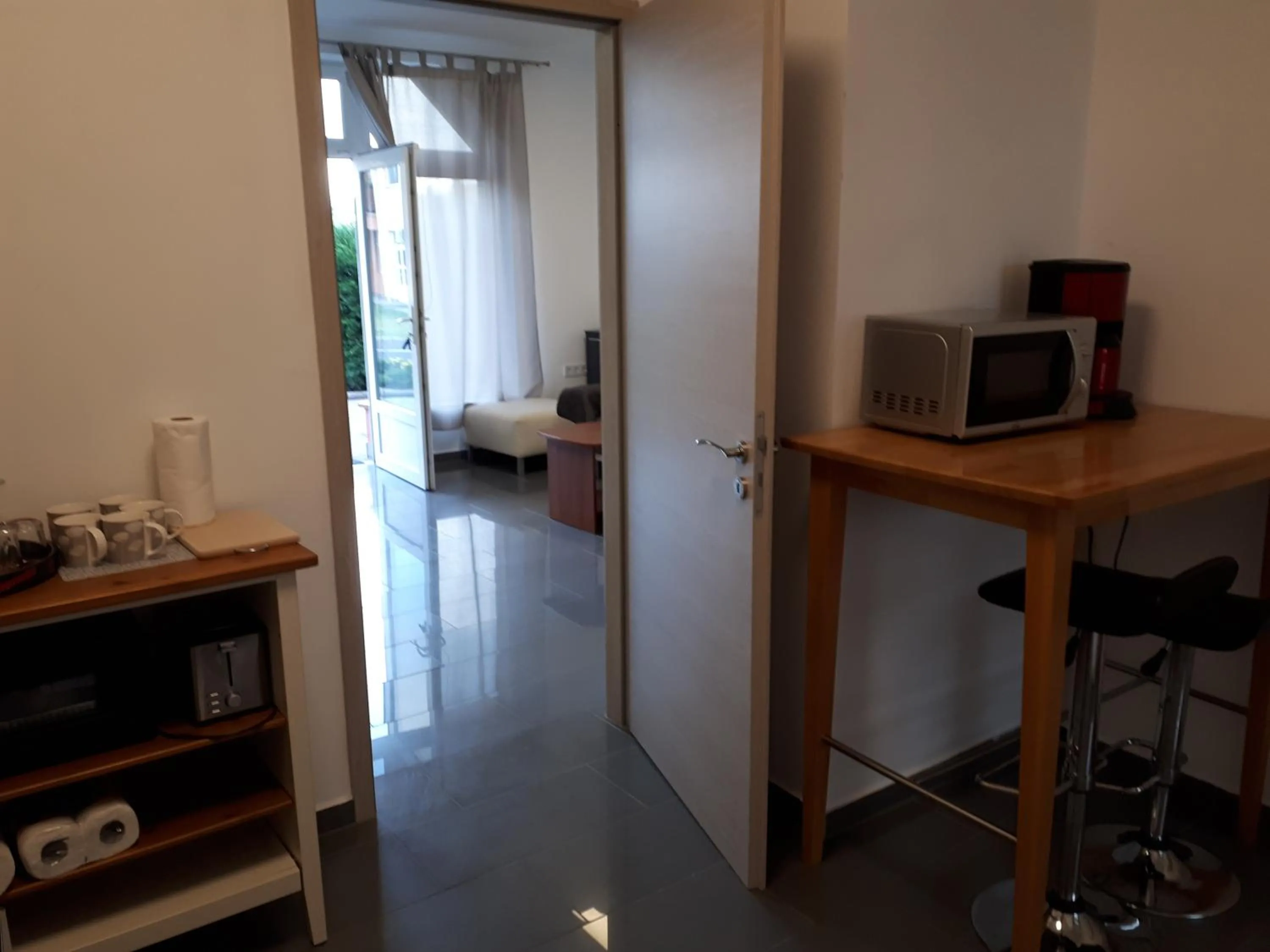 Coffee/tea facilities in Kertvárosi Apartman