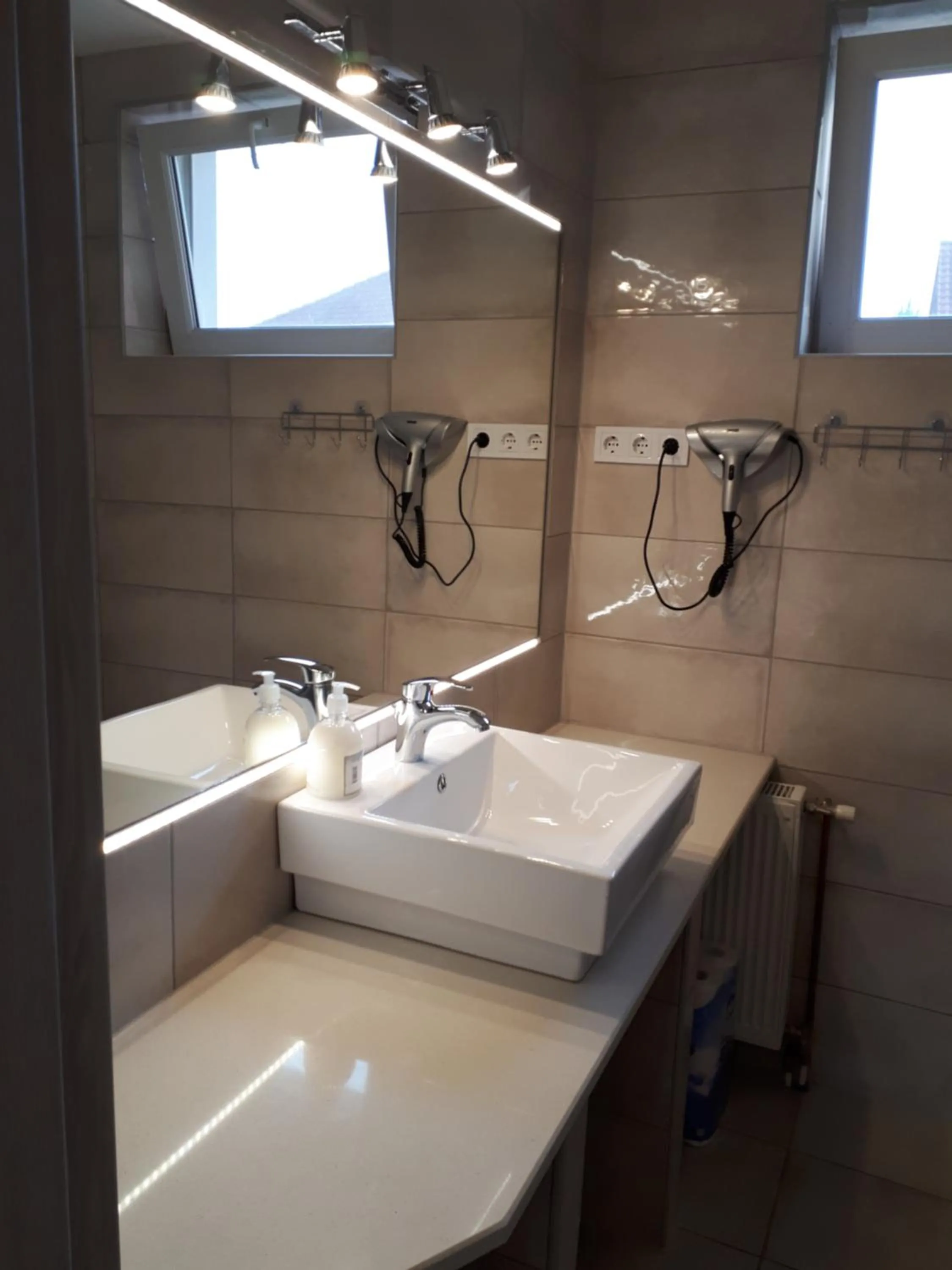 Bathroom in Kertvárosi Apartman