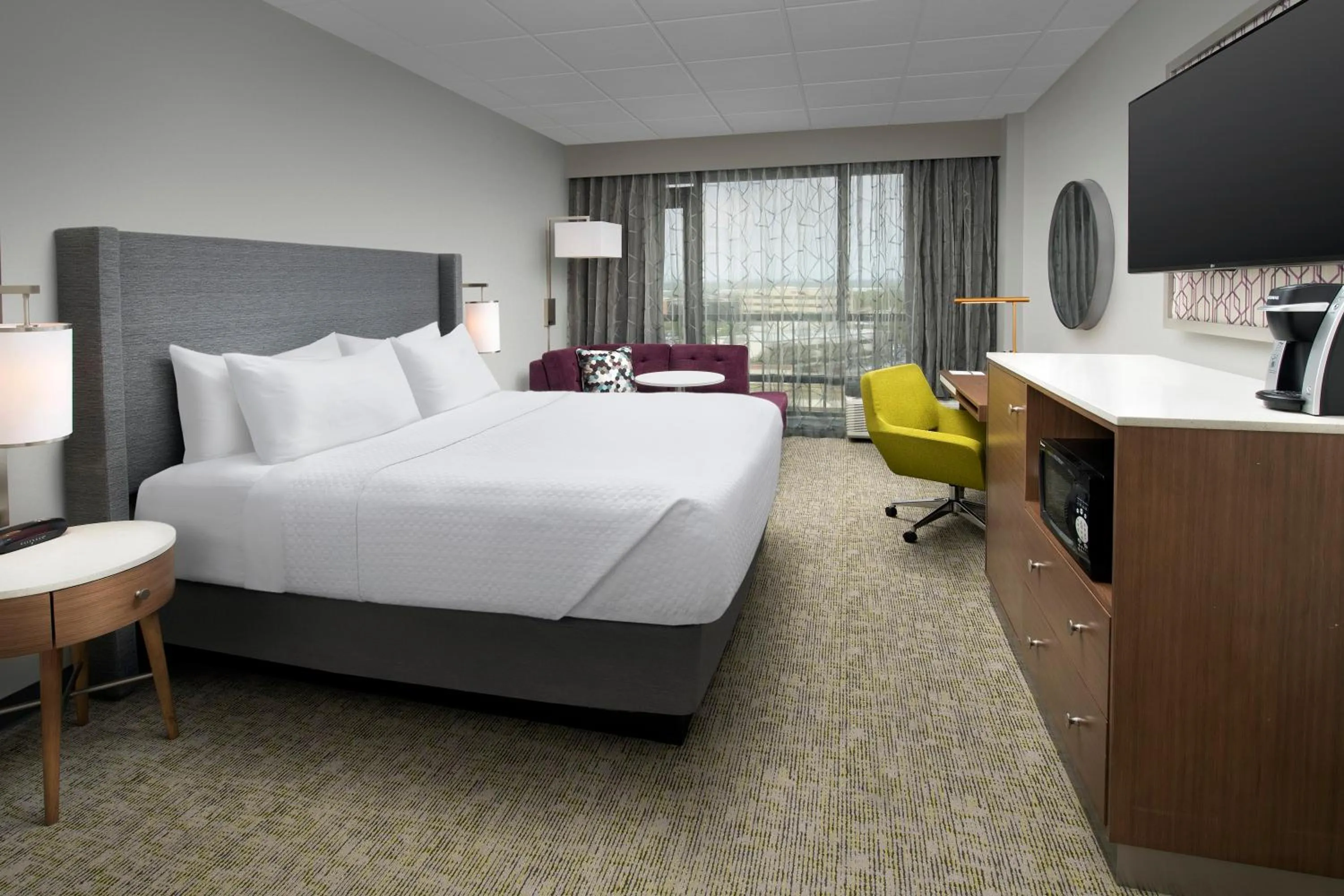 Photo of the whole room, Bed in Crowne Plaza San Antonio Airport by IHG