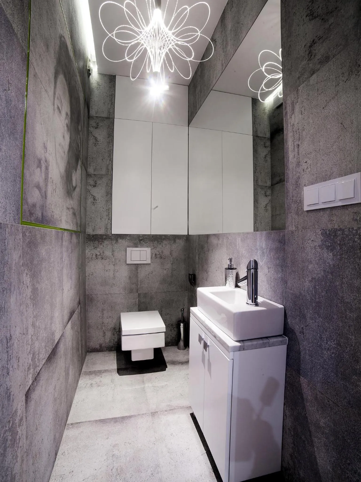 Toilet in Softly Residence