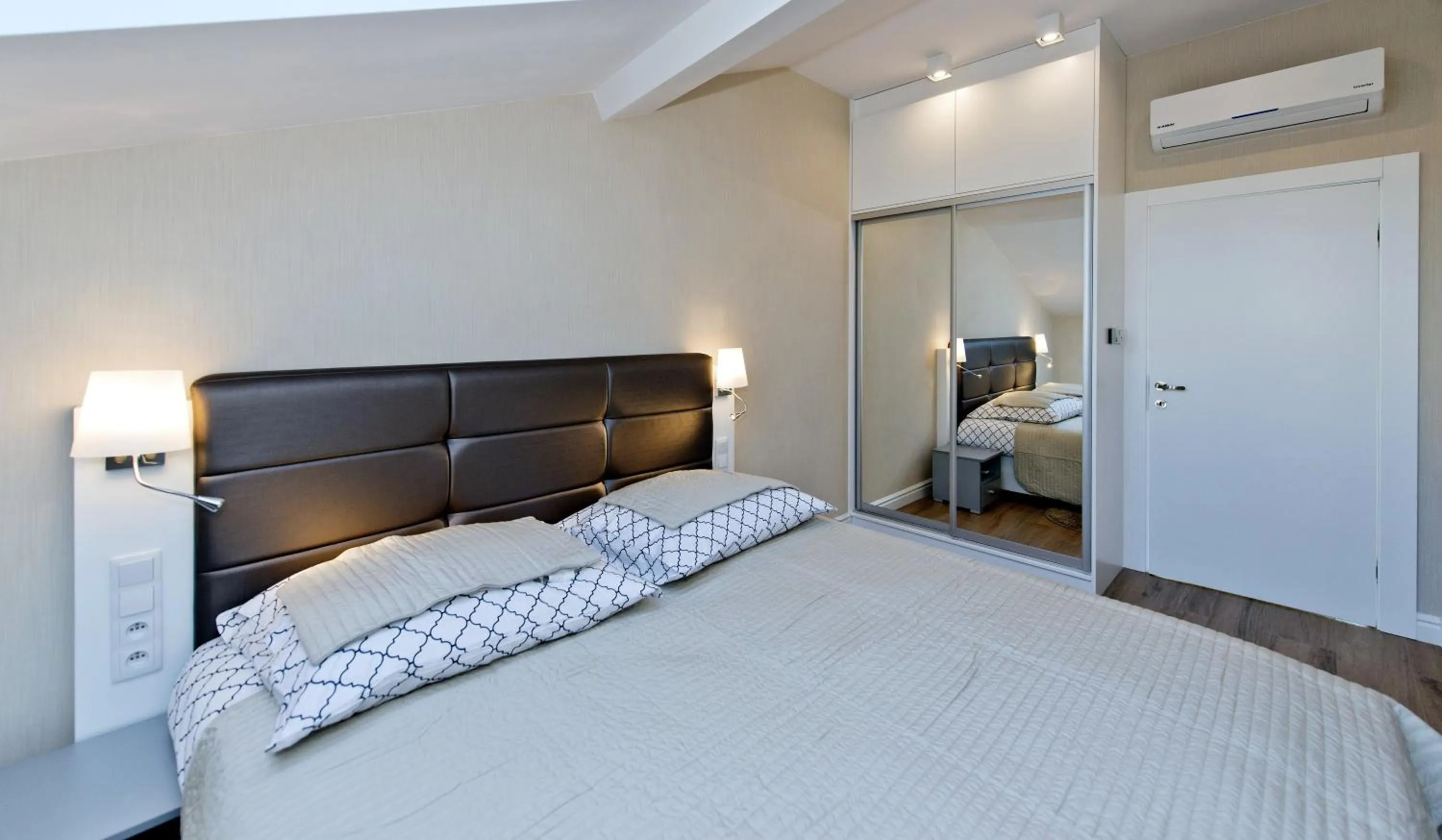 Bedroom, Bed in Softly Residence