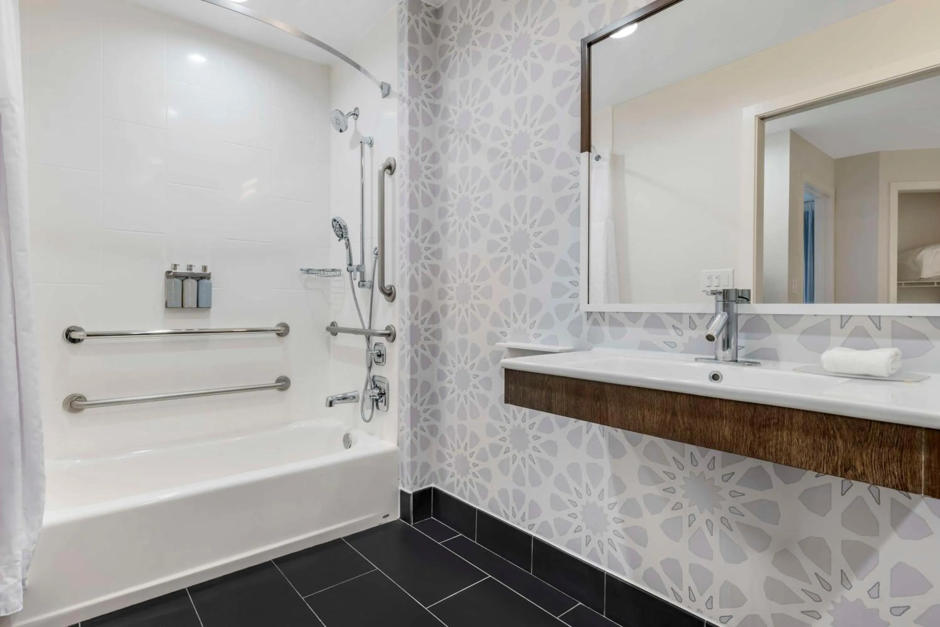 Bathroom in Sonesta ES Suites Torrance Redondo Beach