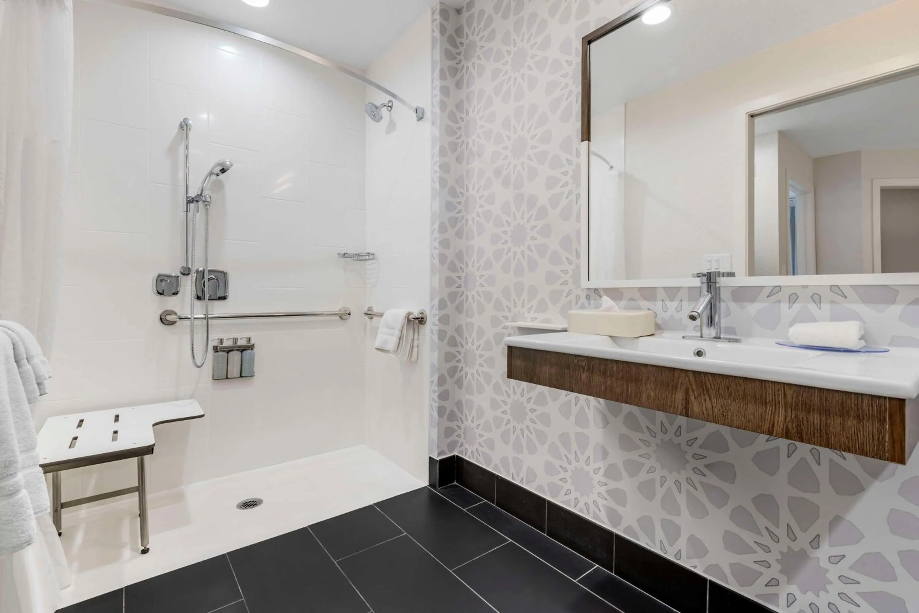 Bathroom in Sonesta ES Suites Torrance Redondo Beach